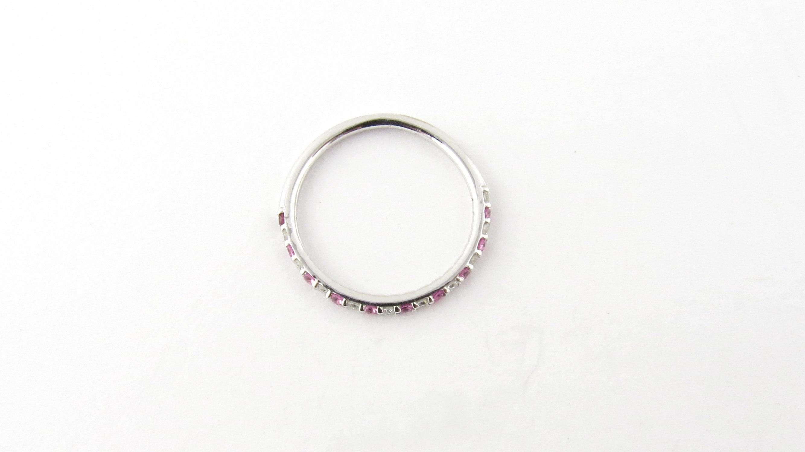 14 Karat White Gold Pink Gemstone and Diamond Ring im Zustand „Gut“ in Washington Depot, CT