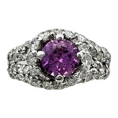 Anello con gambo diviso in due in oro bianco 14 carati con zaffiro rosa e diamanti a pavé