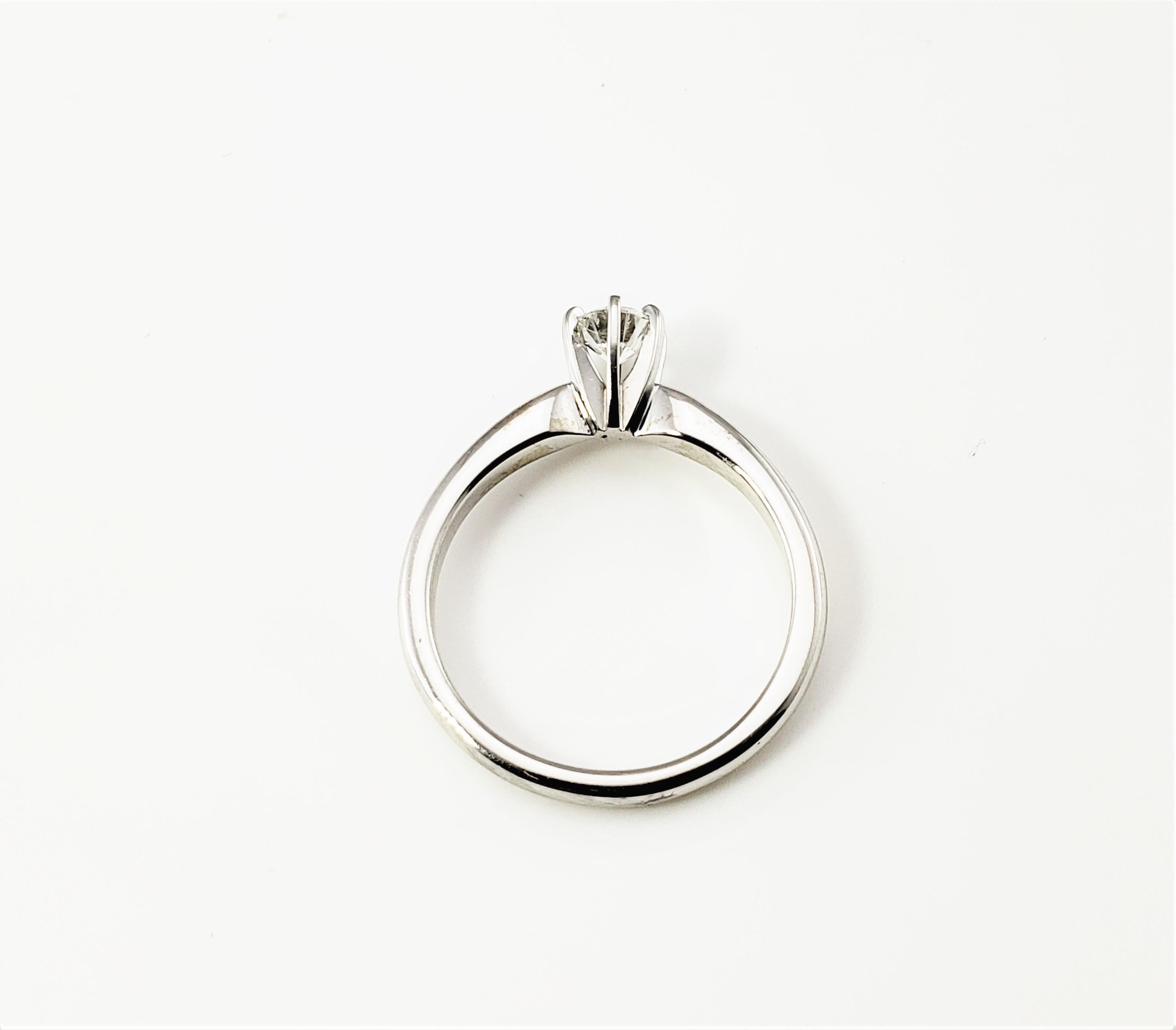 14 Karat White Gold/Platinum Diamond Engagement Ring For Sale 1