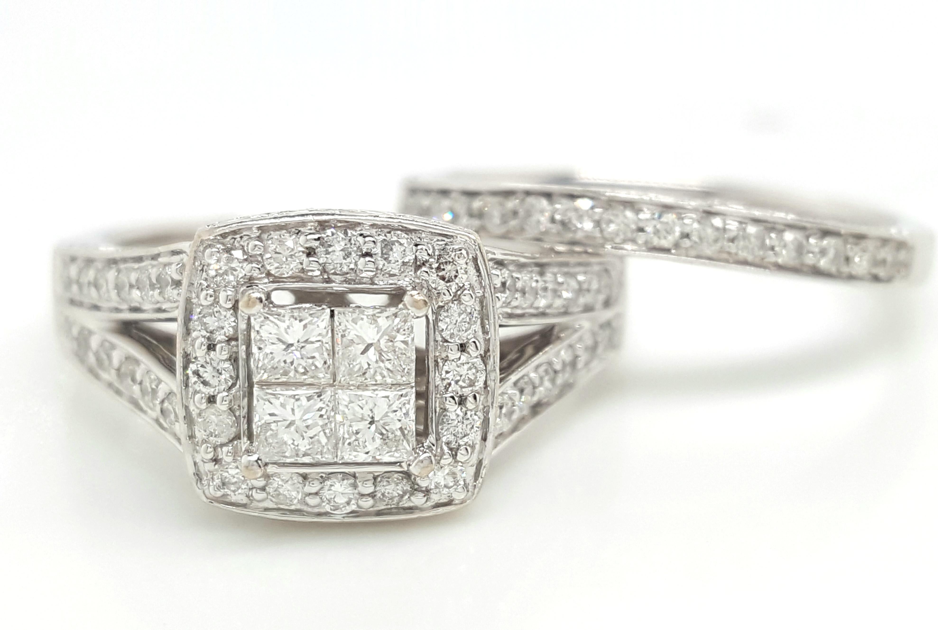 14 Karat Weißgold Ring mit Diamant im Prinzessinnenschliff und Halo-Stil (Zeitgenössisch) im Angebot
