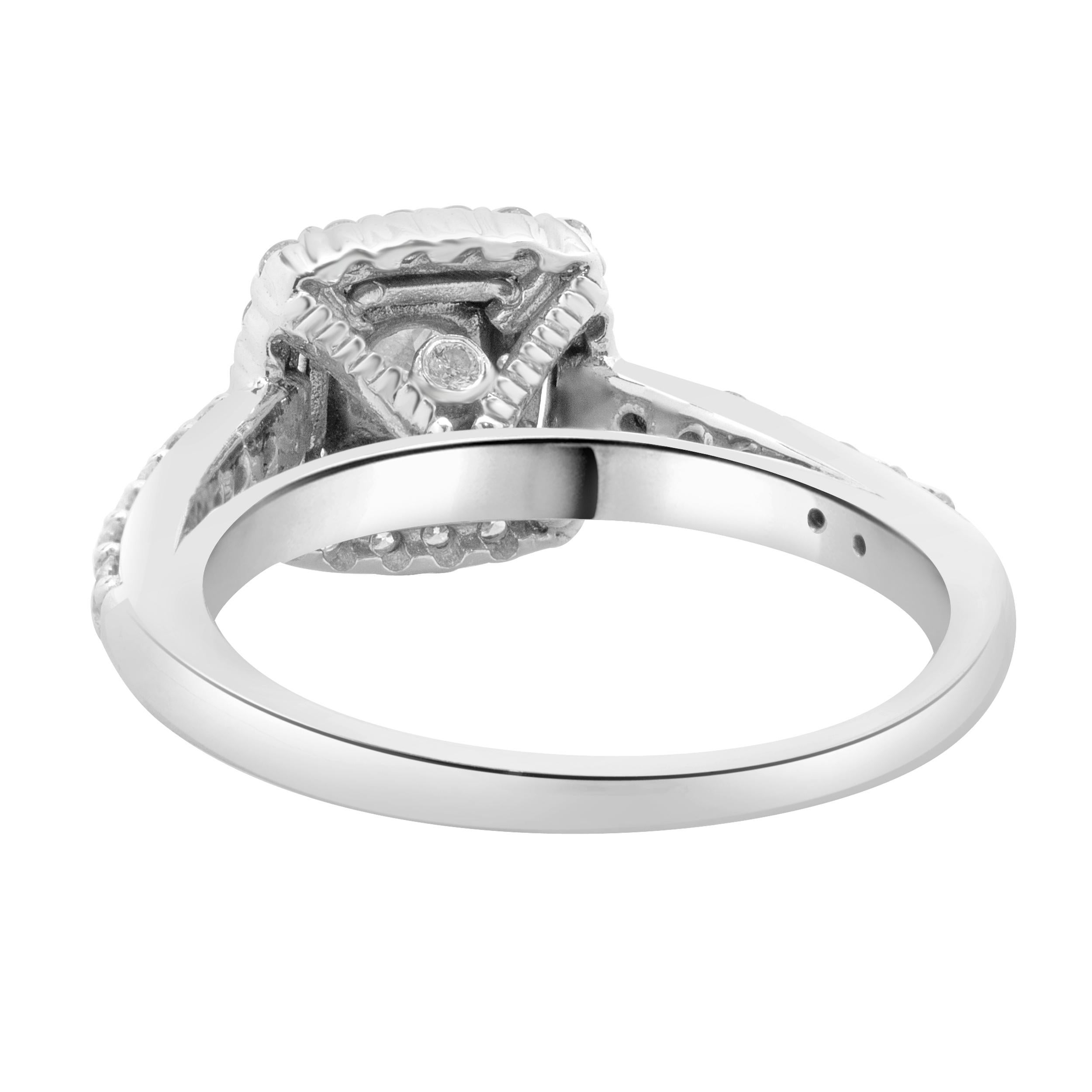 Taille princesse Bague de fiançailles en or blanc 14 carats avec diamant taille princesse en vente