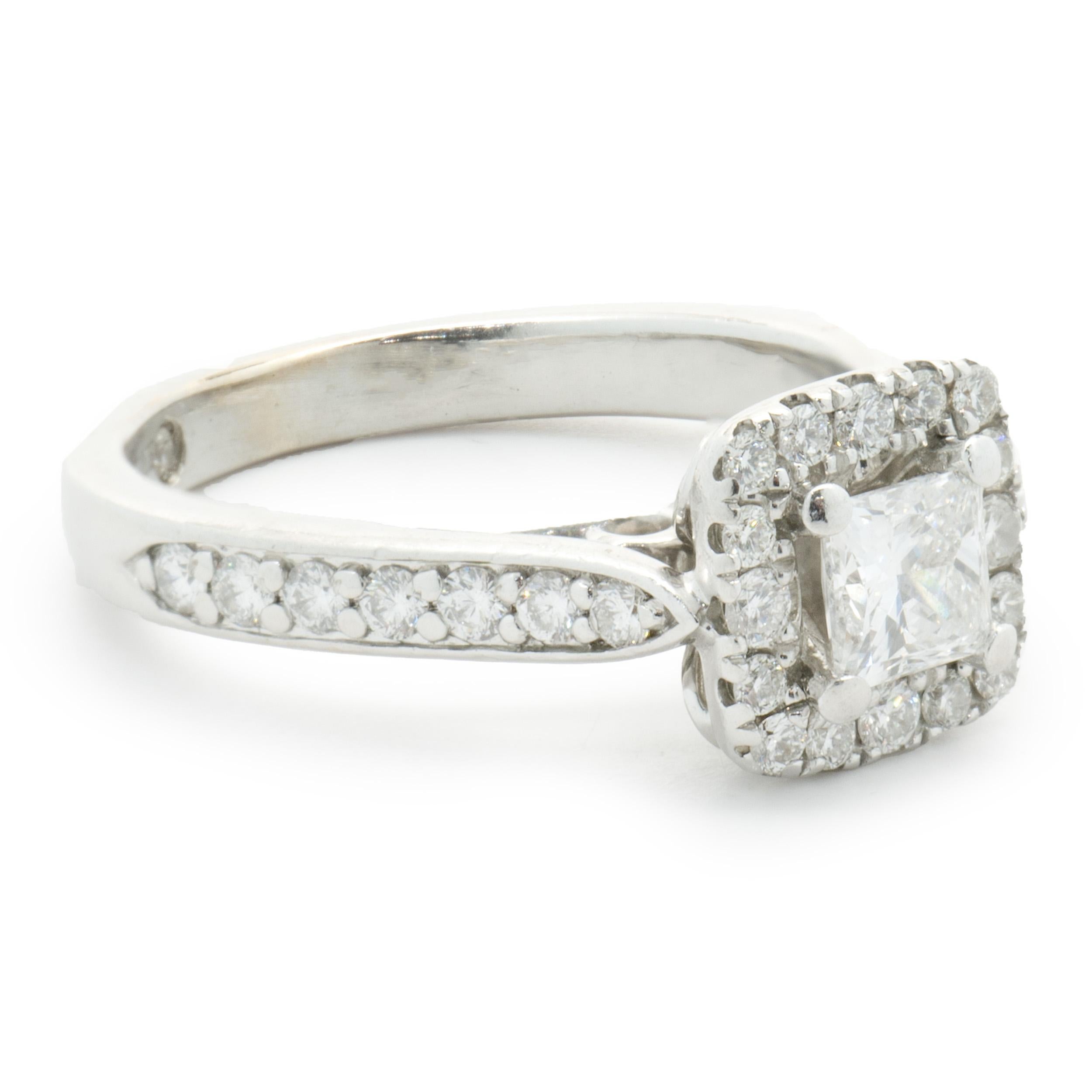Anello di fidanzamento con diamante taglio principessa in oro bianco 14 carati In condizioni ottime in vendita a Scottsdale, AZ