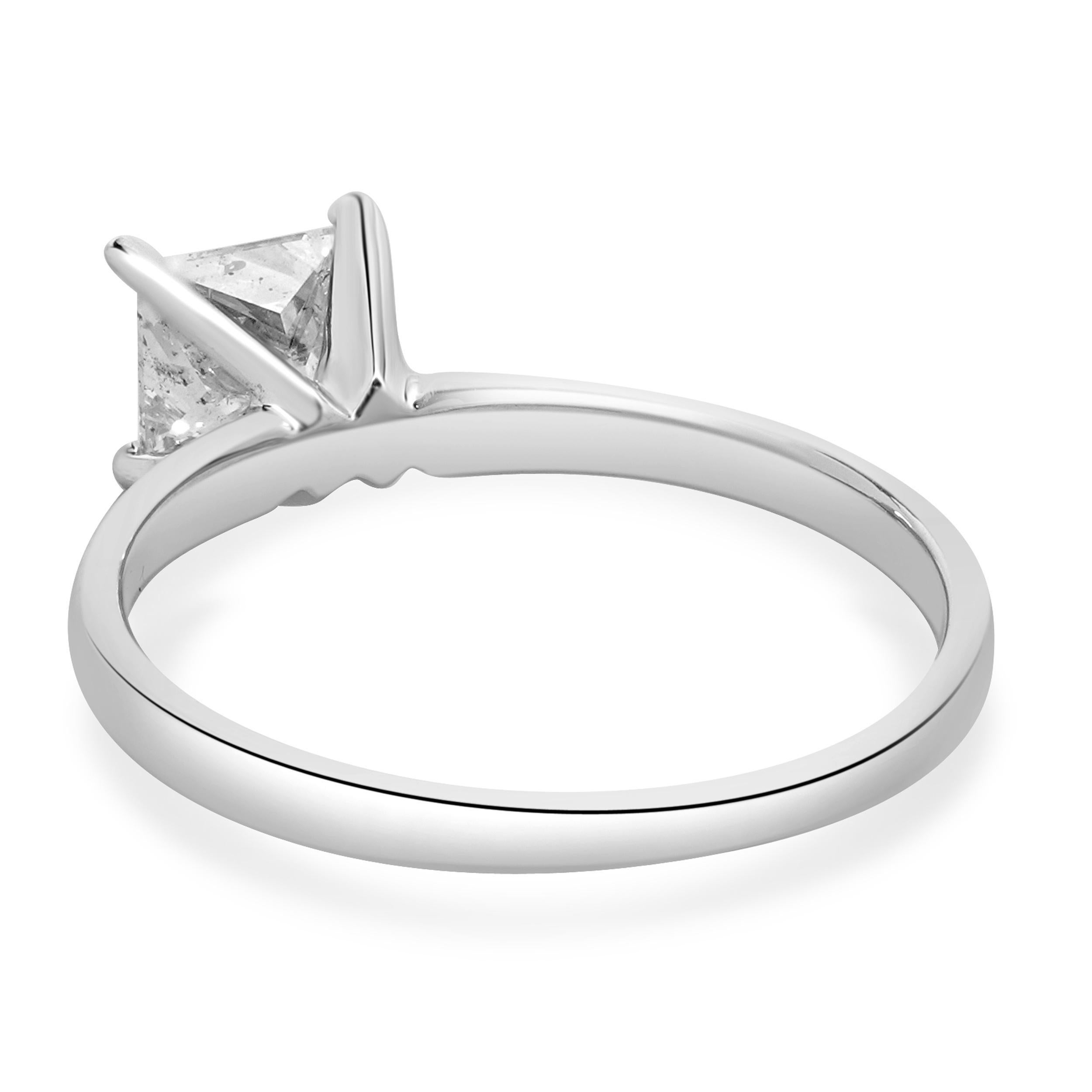 Anello di fidanzamento con diamante taglio principessa in oro bianco 14 carati In condizioni ottime in vendita a Scottsdale, AZ