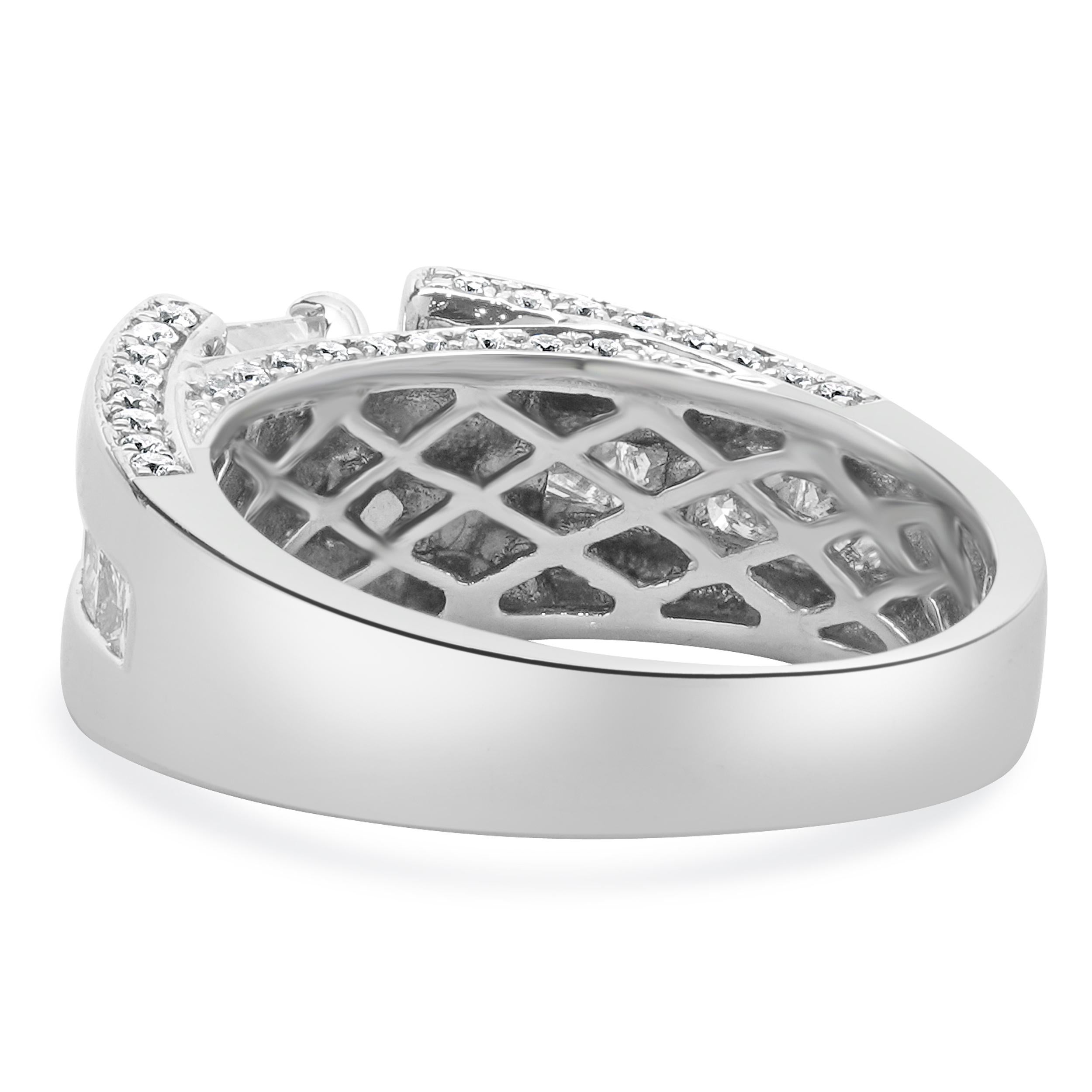 Women's 14 Karat White Gold Princess Cut Diamond Engagement Ring For Sale