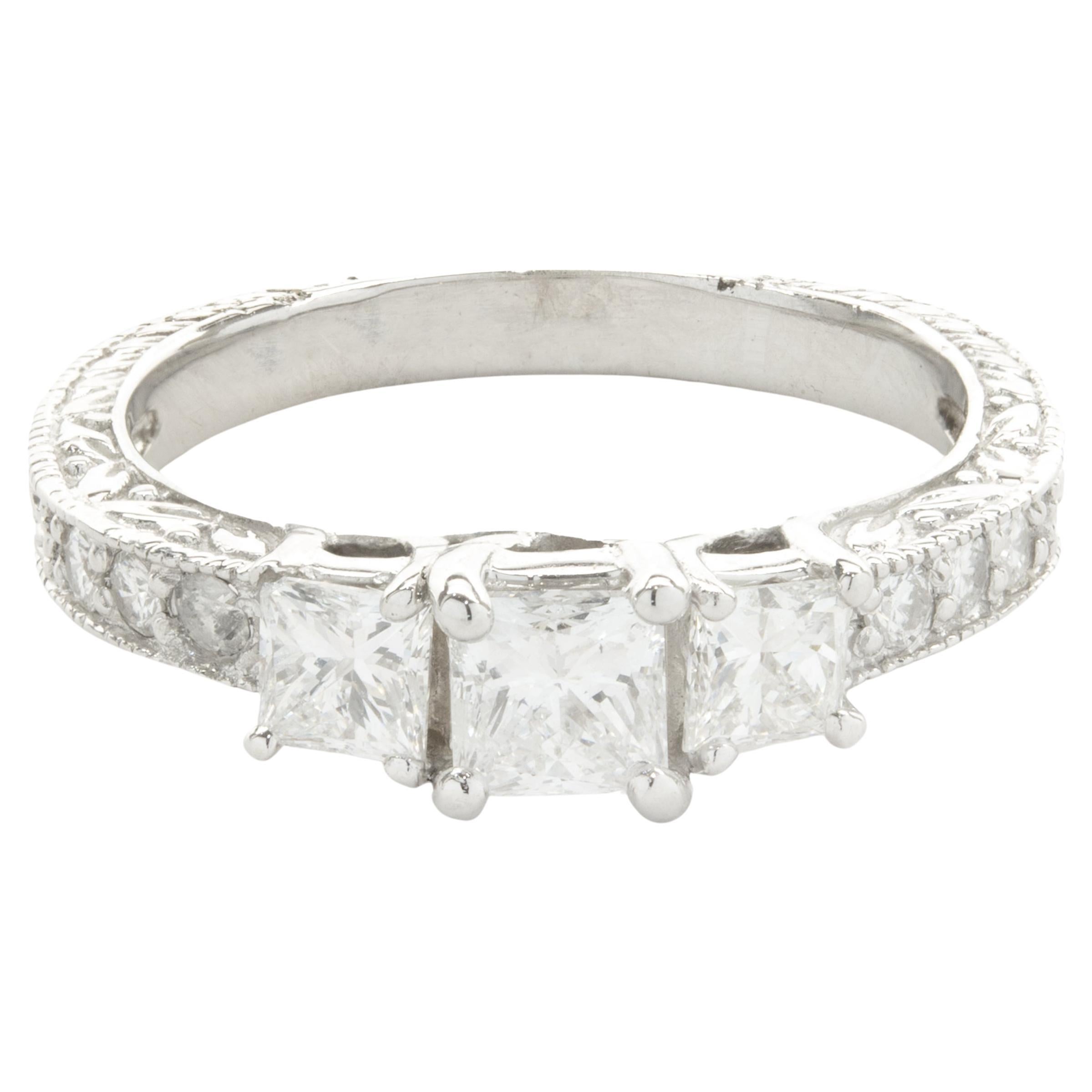Bague de fiançailles en or blanc 14 carats avec diamant taille princesse