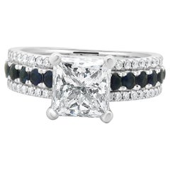 Bague de fiançailles en or blanc 14 carats avec diamant taille princesse