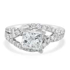 Bague de fiançailles en or blanc 14 carats avec diamant taille princesse