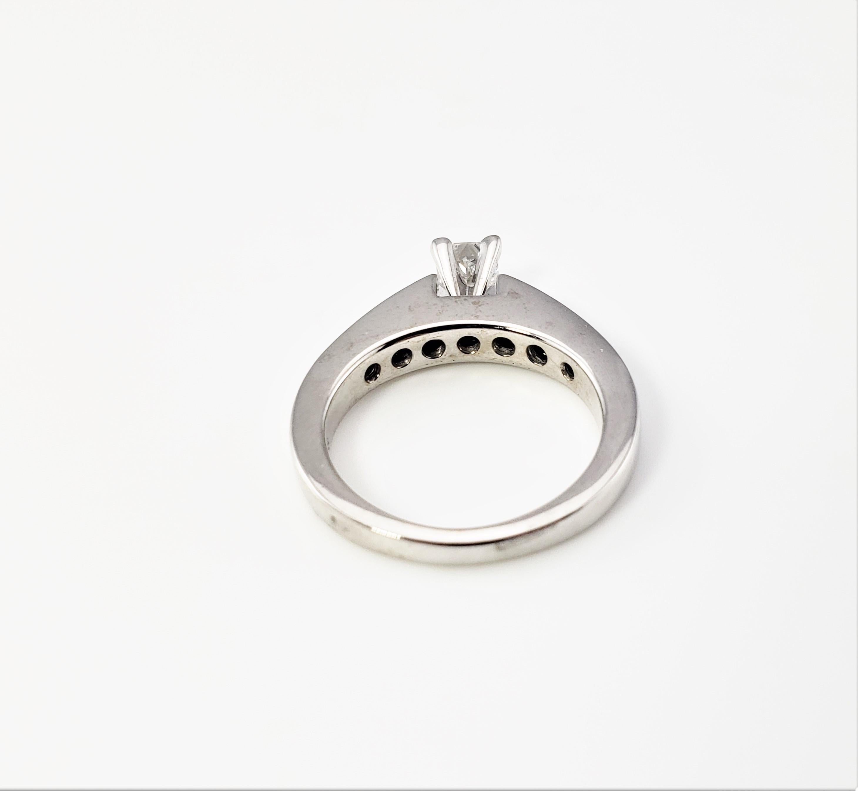 Women's or Men's 14 Karat White Gold Princess Cut Diamond Engagement Ring For Sale