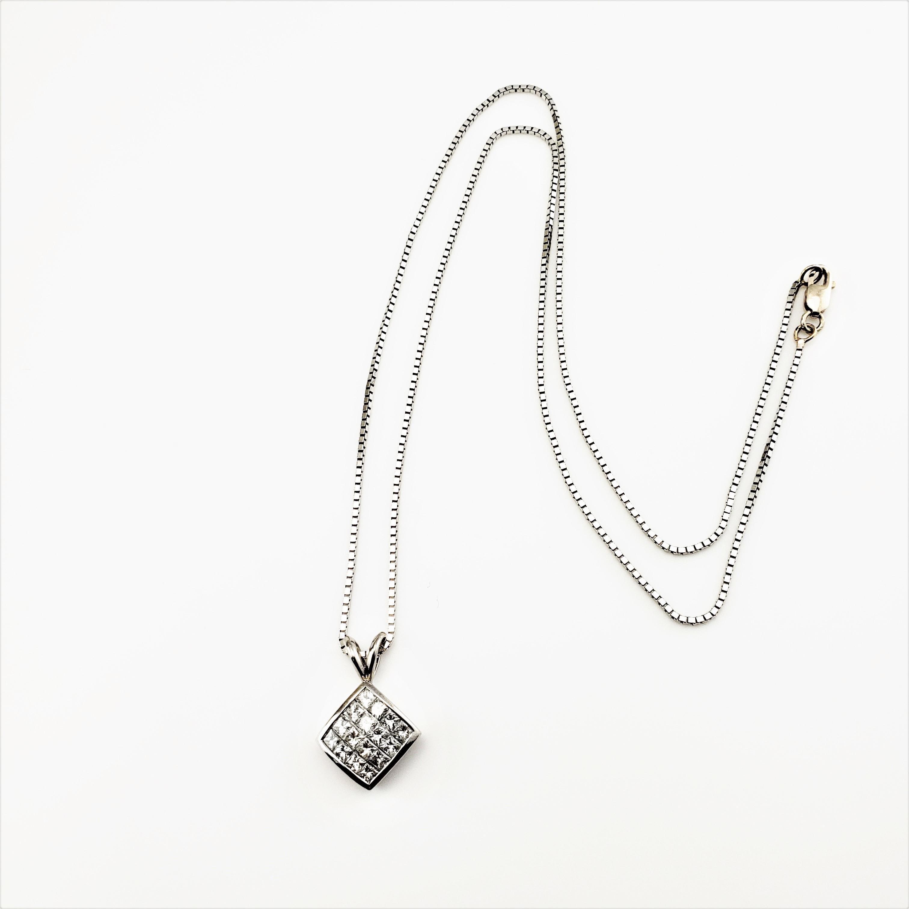 14 Karat White Gold Princess Cut Diamond Pendant Necklace In Good Condition For Sale In Washington Depot, CT