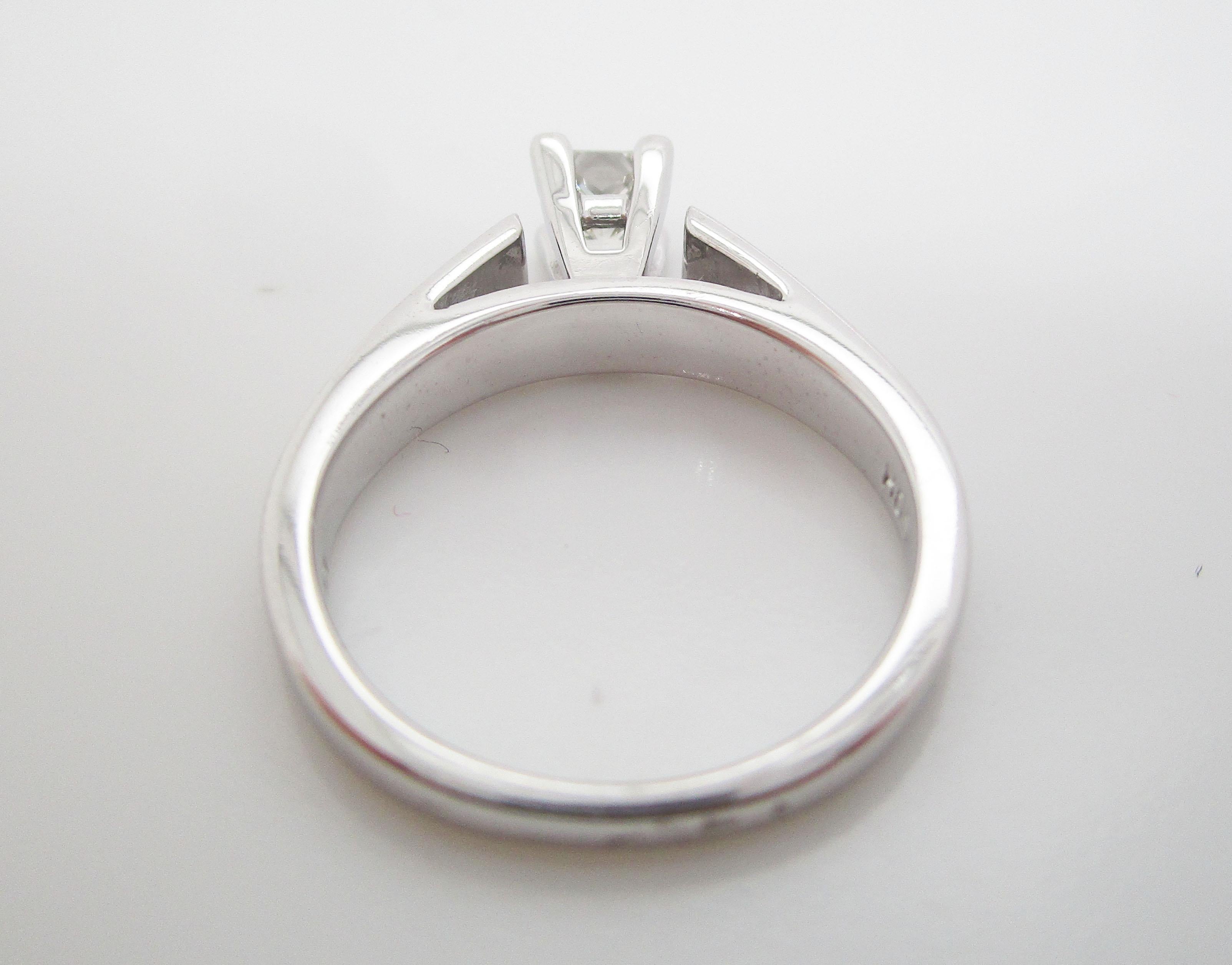 14 Karat White Gold Princess Cut Diamond Solitaire Engagement Ring For Sale 4