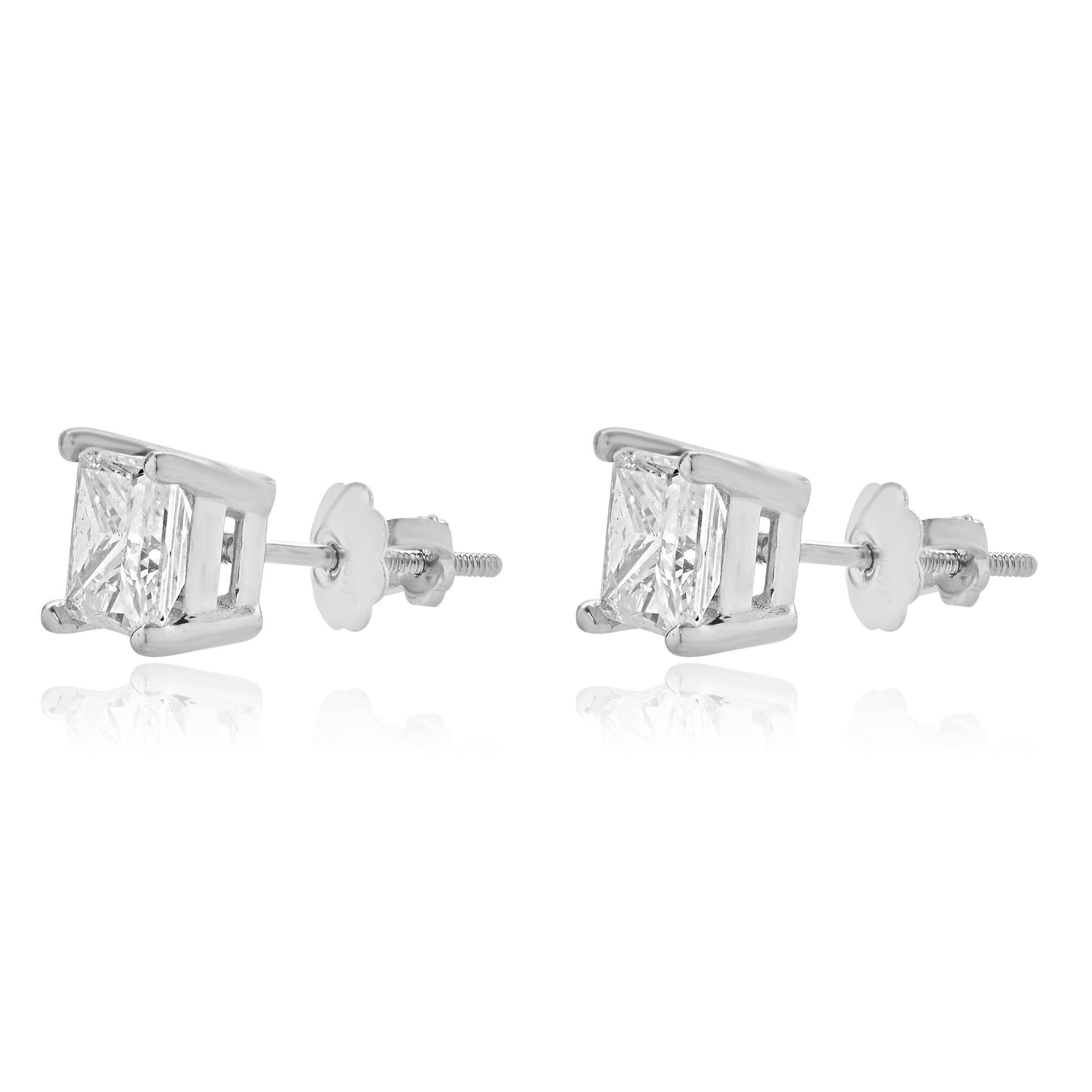 Material: 14K white gold
Diamonds: 2 princess cut = 1.40cttw
Color: G / H
Clarity: I3
Fastenings: screw backs
Weight: 1.35 grams
