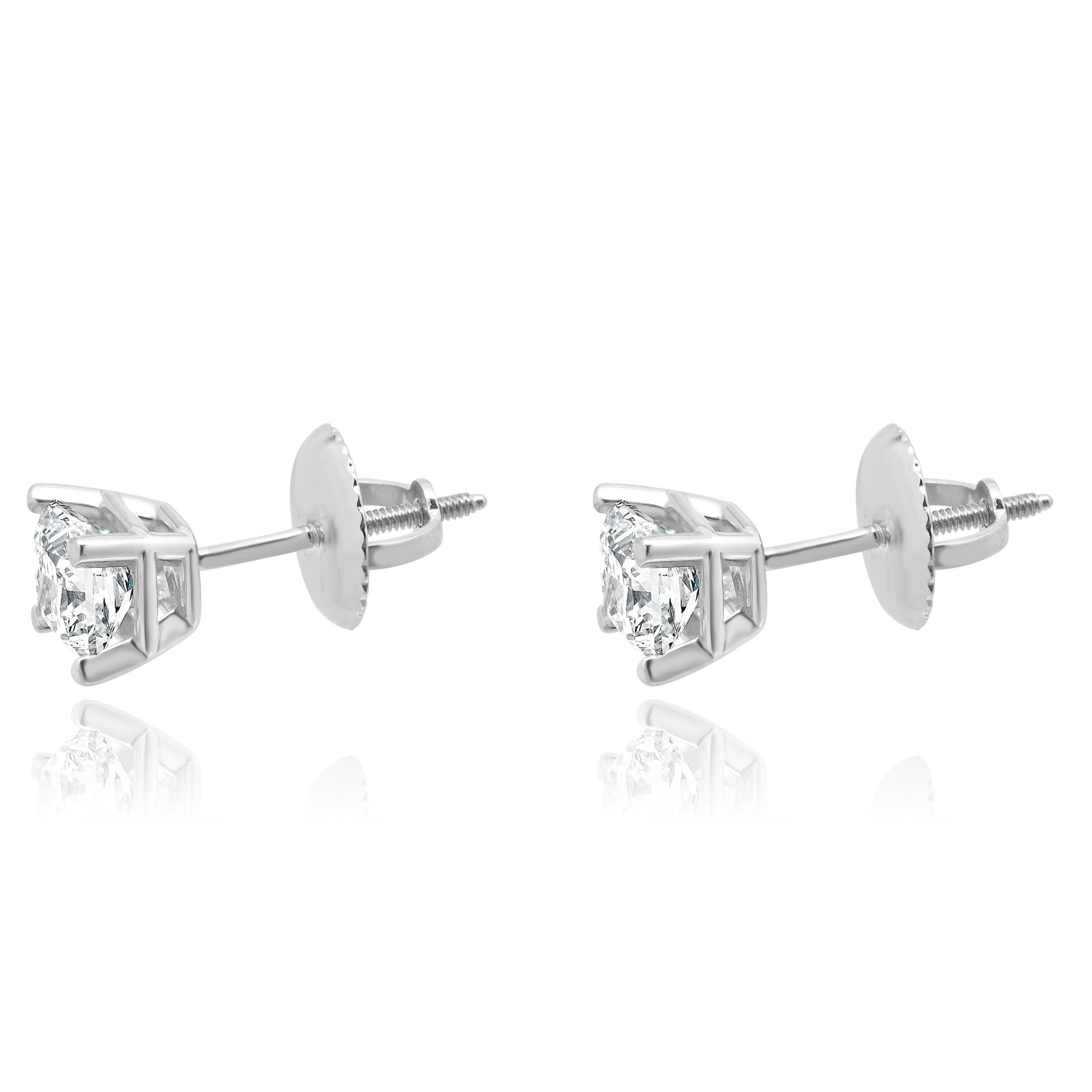 MATERIAL: 14k Weißgold
Diamanten: 2 im Prinzessinnenschliff = 0,86cttw
GSI: 71069420210
Farbe: H / I
Klarheit: VS1-2
Gewicht: 1.1 Gramm
