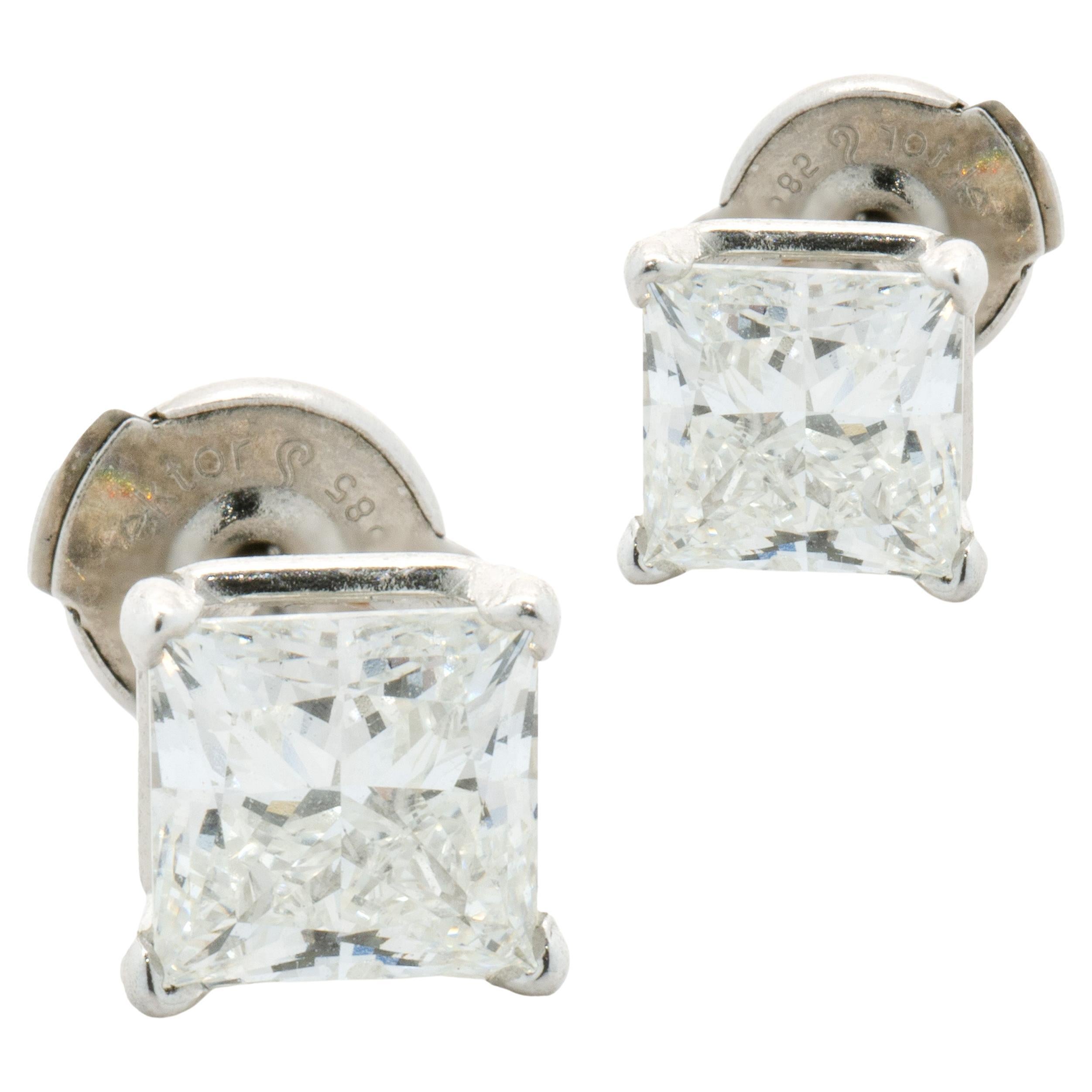 14 Karat White Gold Princess Cut Diamond Stud Earrings	 For Sale