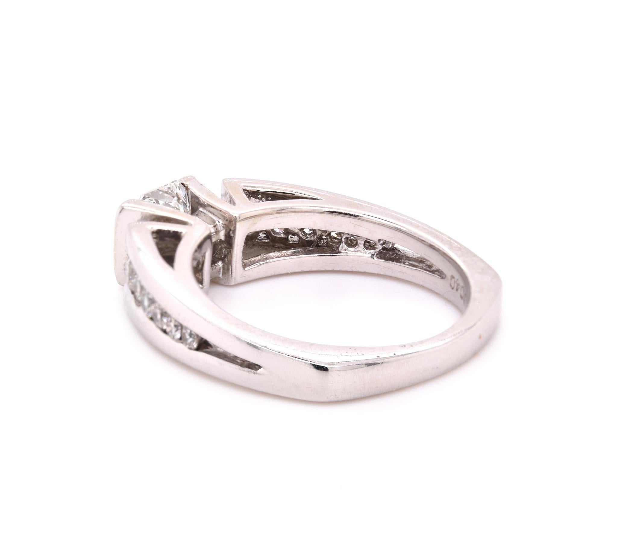 14 Karat Weißgold Quadratischer Diamant-Verlobungsring im Zustand „Hervorragend“ im Angebot in Scottsdale, AZ