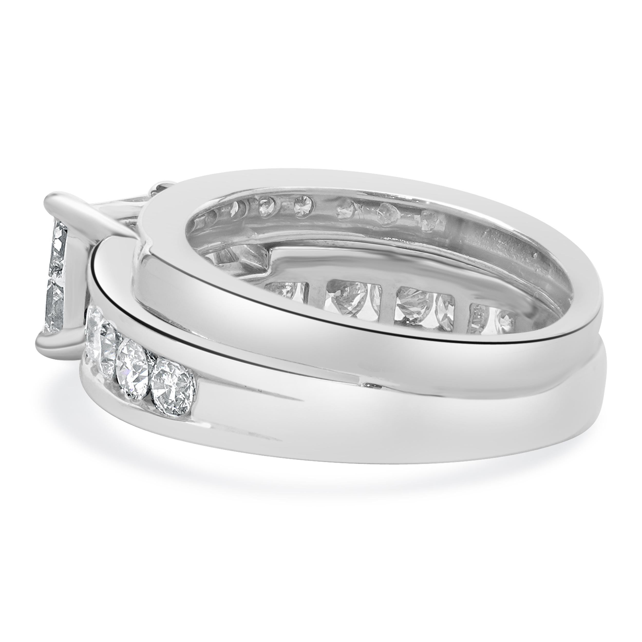 14 Karat White Gold Quad Set Diamond Engagement Ring In Excellent Condition For Sale In Scottsdale, AZ