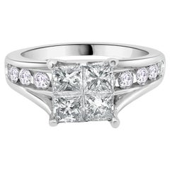 Bague de fiançailles en or blanc 14 carats sertie de diamants de taille princesse