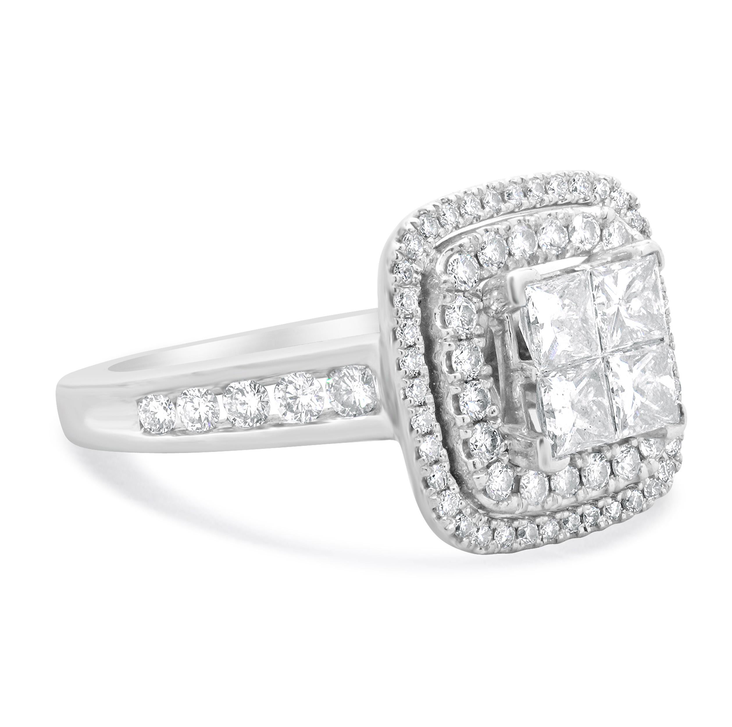 Taille princesse Bague de fiançailles en or blanc 14 carats à quatre diamants en vente