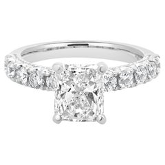 14 Karat White Gold Radiant Cut Diamond Engagement Ring