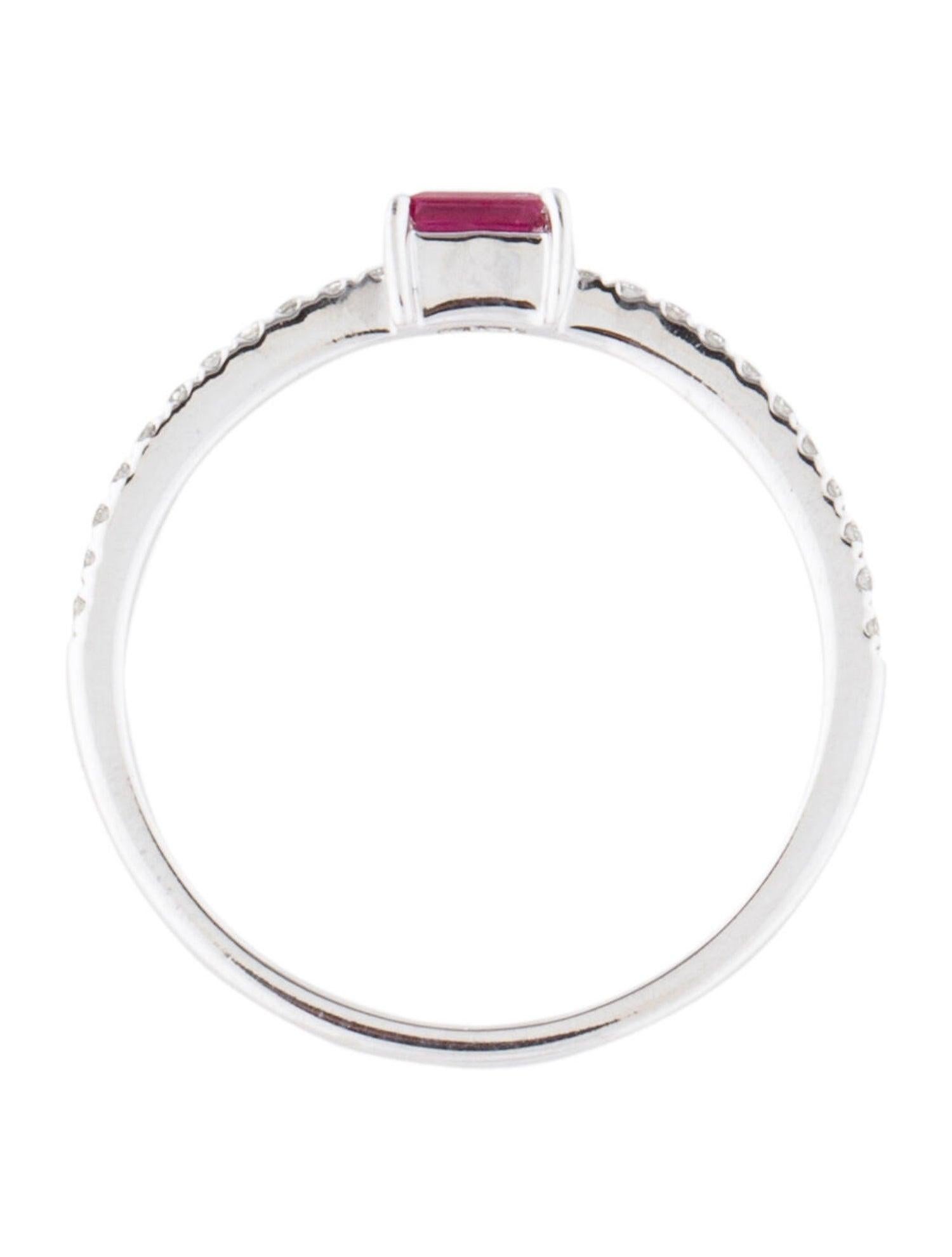 Charmantes und schwer fassbares Design - Dieser stapelbare Ring besteht aus einem 14-karätigen Goldband, einem wunderschönen Rubin in Baguetteform (ca. 0,14 ct) und runden Diamanten (ca. 0,09 ct), 
Maße für die Ringgröße: Die Fingergröße des Rings