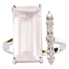 14 Karat White Gold Rose Quartz and Diamonds Ring