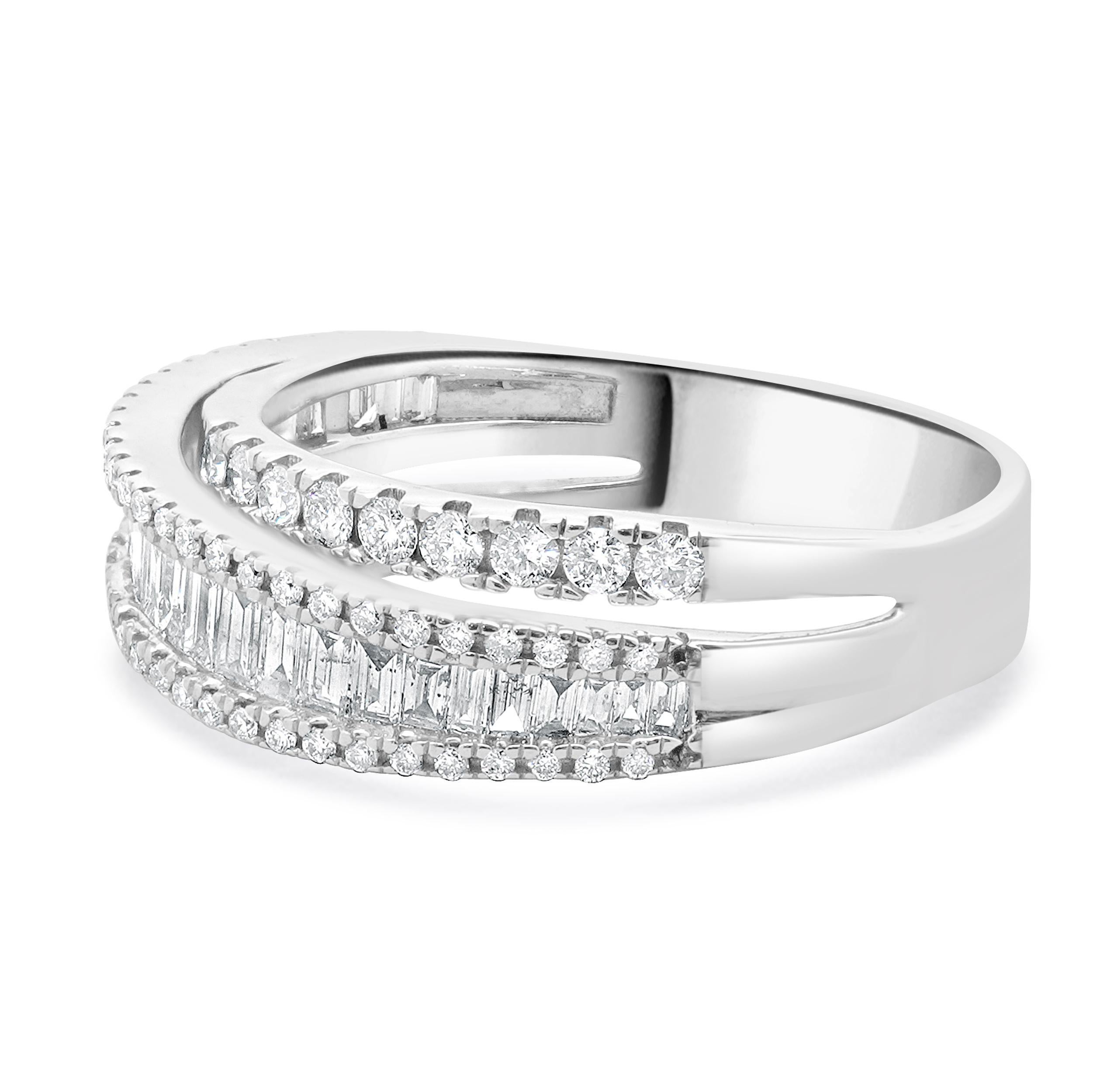 Matériau : Or blanc 14K
Diamant : 106 diamants ronds de taille brillant et baguette = 1,18cttw
Couleur : H / I
Clarté : SI1-2
Taille de l'anneau : 8.75 (veuillez prévoir jusqu'à 2 jours ouvrables supplémentaires pour les demandes de
