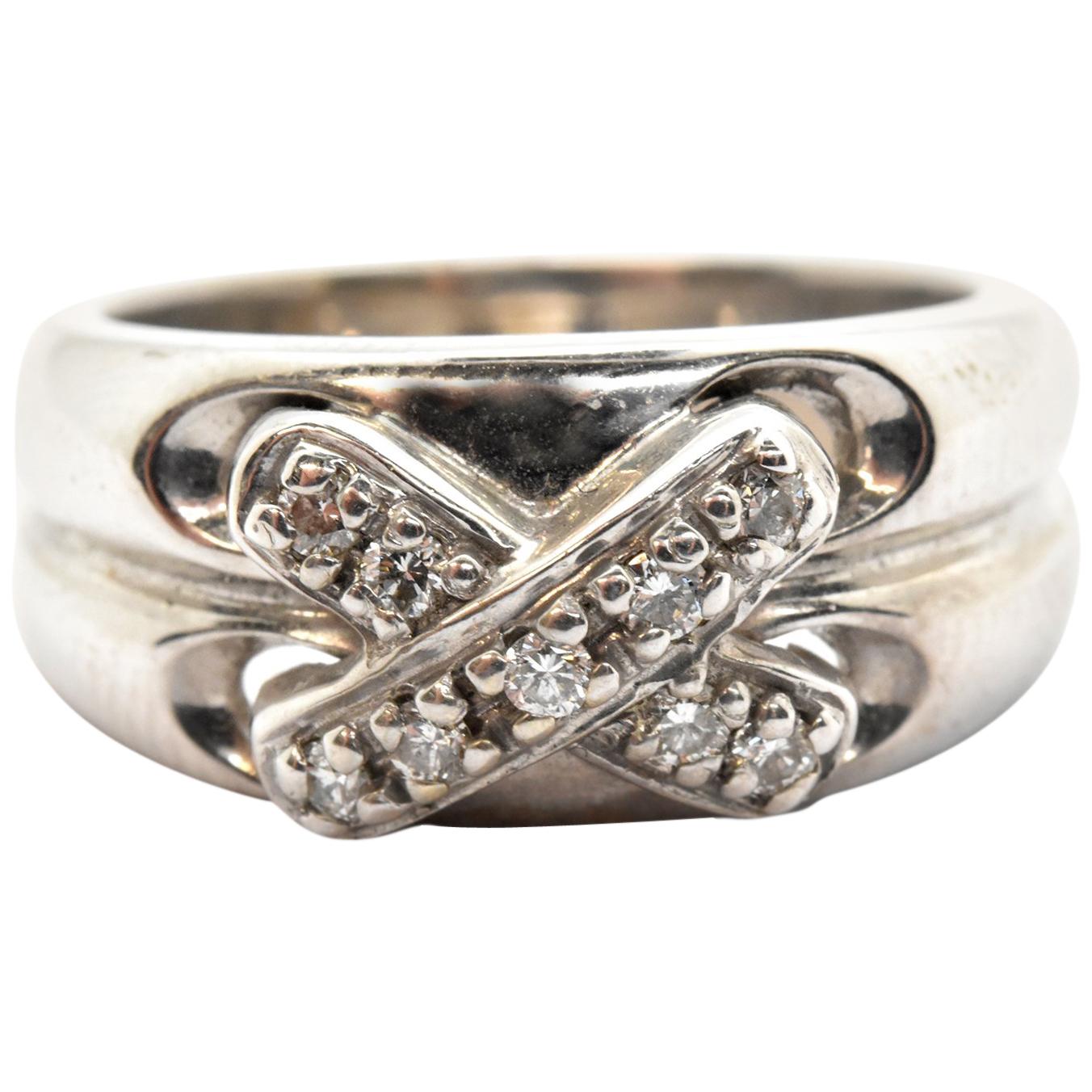 14 Karat White Gold Round Brilliant 0.18 Carat Diamond “X” Ring