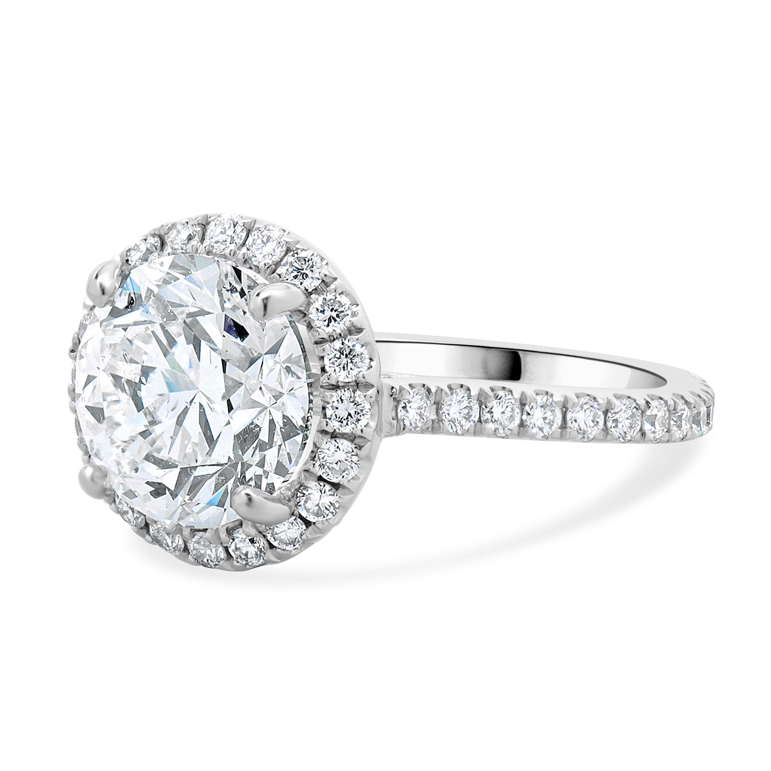 Concepteur : Custom
Matériau : Or blanc 14K
Diamant : 1 taille ronde brillante = 2.04cttw
Couleur : H
Clarté : SI2
GIA : 6265814971
Diamant : 62 diamants ronds de taille brillant = 0,50cttw
Couleur : H
Clarté : S1-2
Dimensions : la partie supérieure