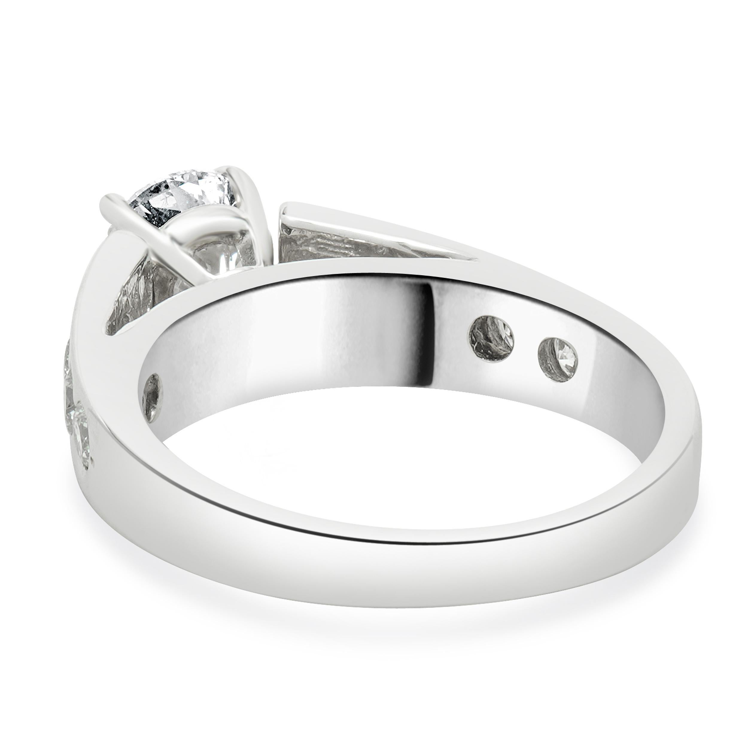Round Cut 14 Karat White Gold Round Brilliant Cut Diamond Engagement Ring For Sale
