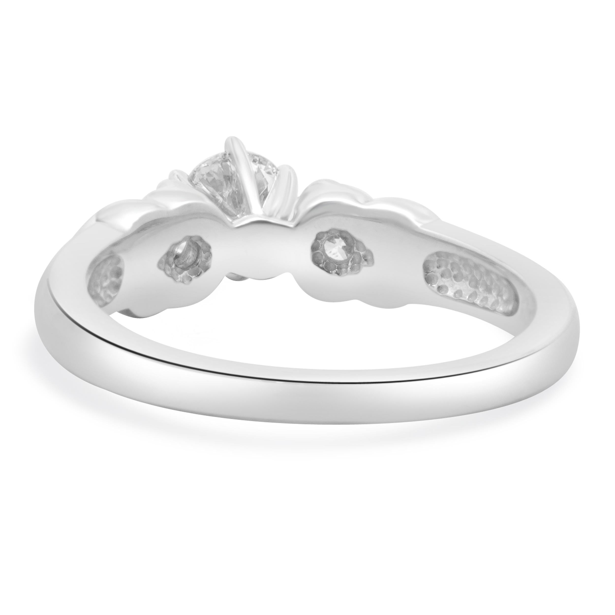 Round Cut 14 Karat White Gold Round Brilliant Cut Diamond Engagement Ring For Sale