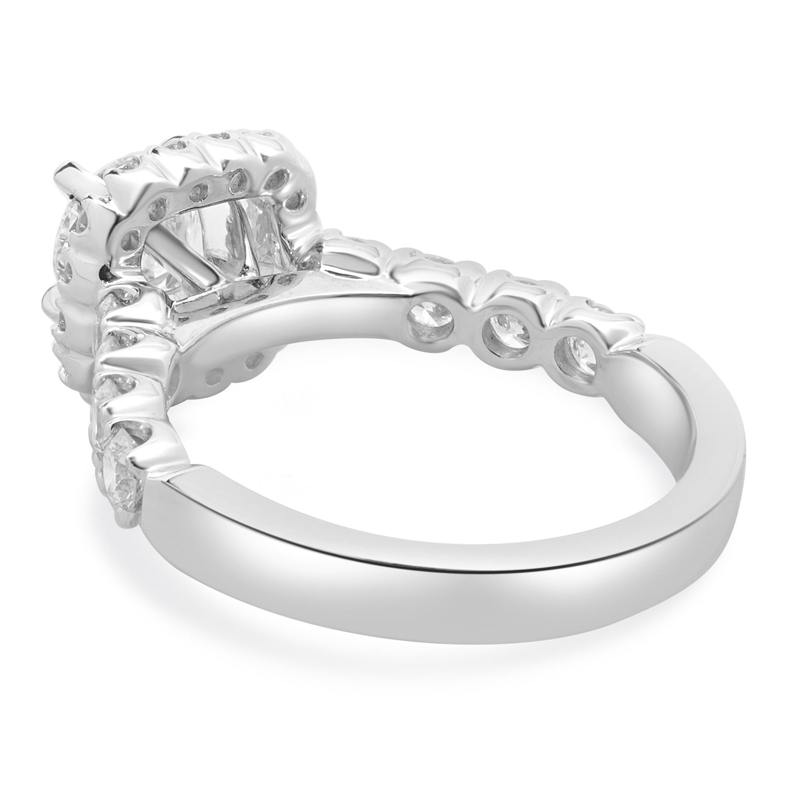 Taille ronde Bague de fiançailles en or blanc 14 carats avec diamants taille brillant rond en vente