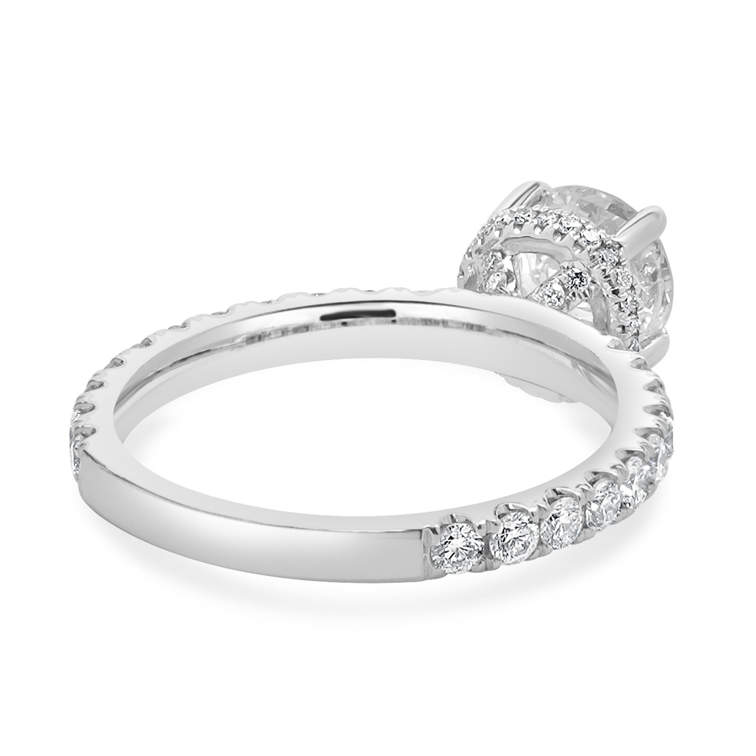 Taglio rotondo Anello di fidanzamento con diamante taglio brillante rotondo in oro bianco 14 carati in vendita