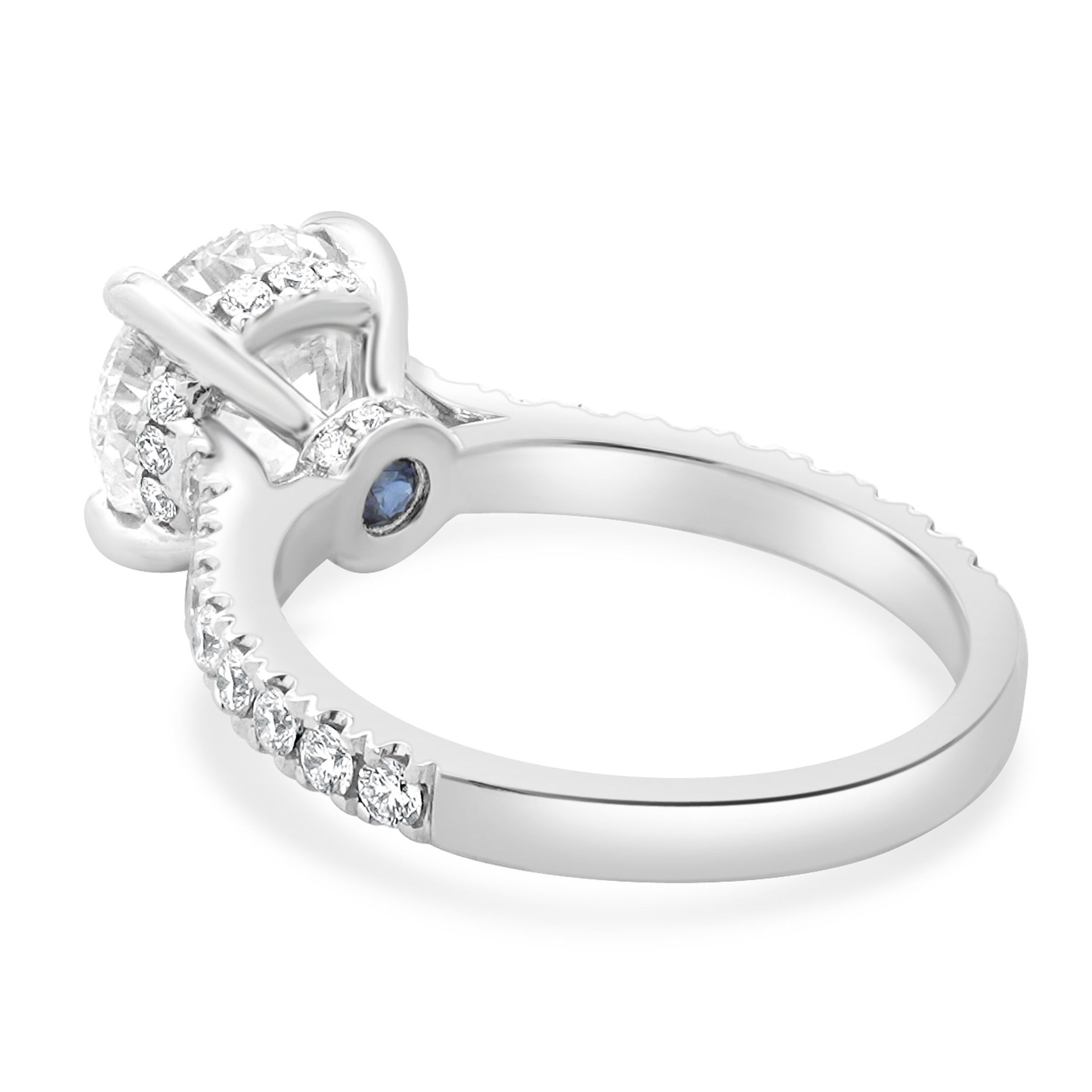 Verlobungsring aus 14 Karat Weißgold mit rundem Diamanten im Brillantschliff im Zustand „Hervorragend“ im Angebot in Scottsdale, AZ