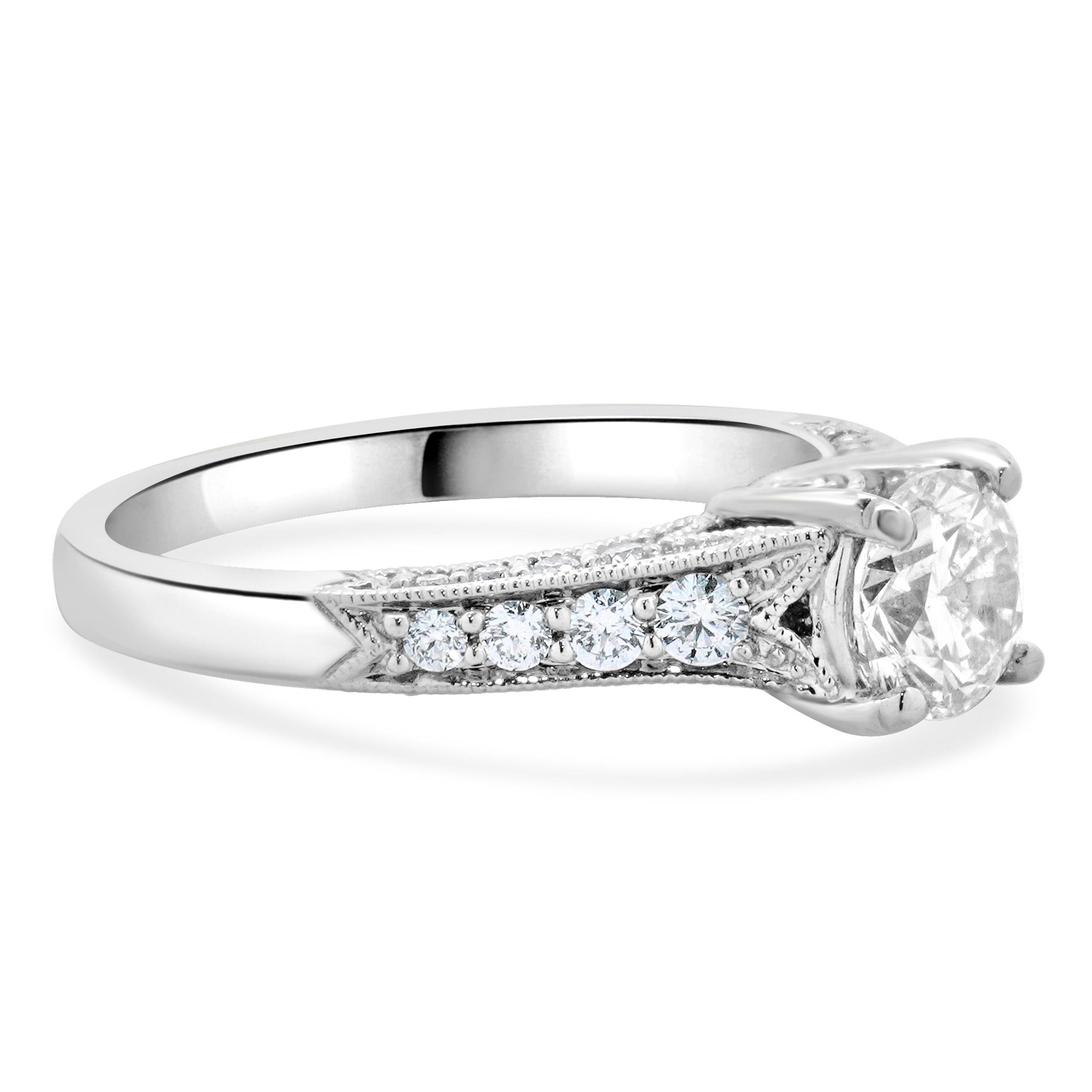 Bague de fiançailles en or blanc 14 carats avec diamants taille brillant rond Excellent état - En vente à Scottsdale, AZ