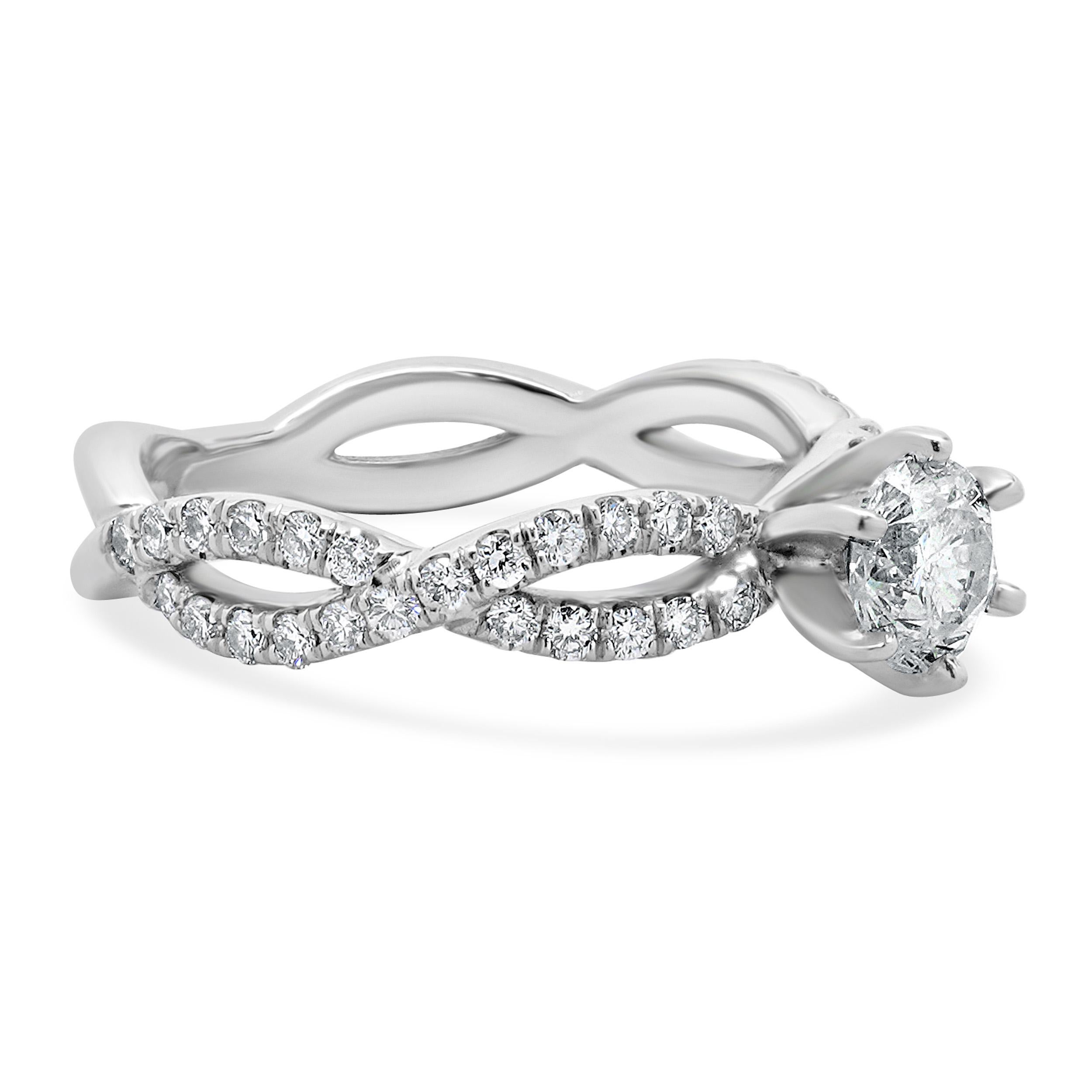 Verlobungsring aus 14 Karat Weißgold mit rundem Diamanten im Brillantschliff im Zustand „Hervorragend“ im Angebot in Scottsdale, AZ