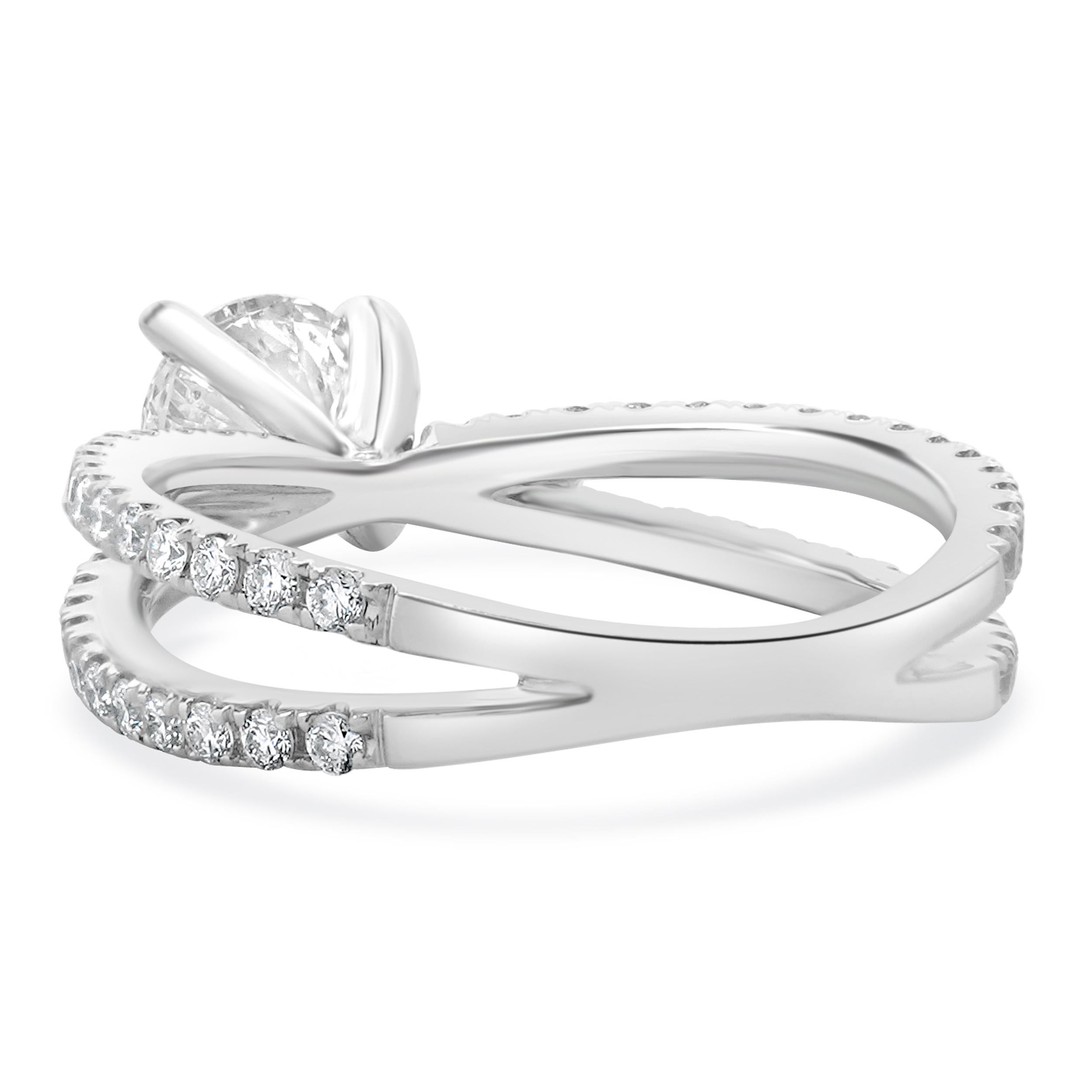 14 Karat White Gold Round Brilliant Cut Diamond Engagement Ring In Excellent Condition For Sale In Scottsdale, AZ