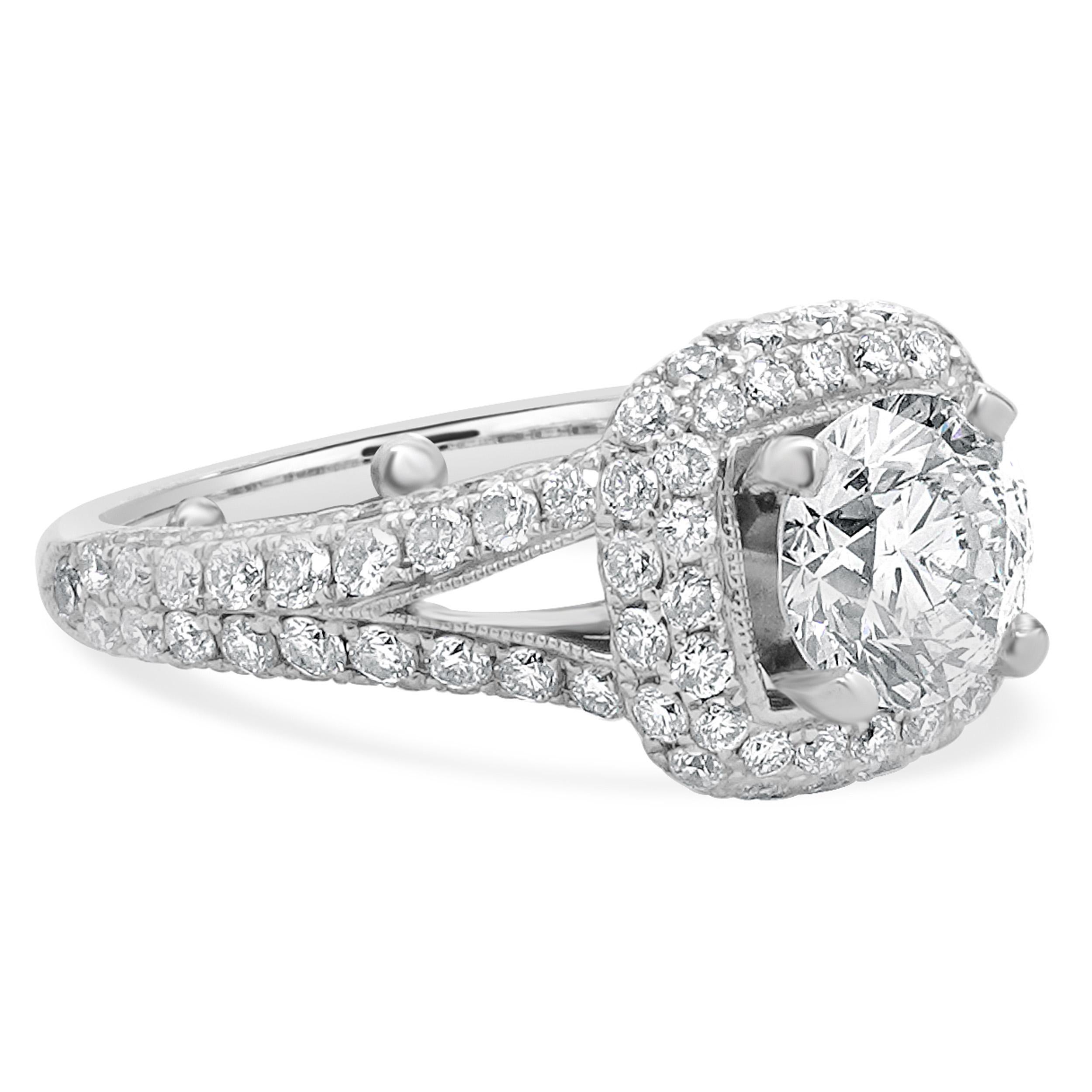 14 Karat White Gold Round Brilliant Cut Diamond Engagement Ring In Excellent Condition For Sale In Scottsdale, AZ