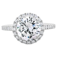 14 Karat White Gold Round brilliant Cut Diamond Engagement Ring