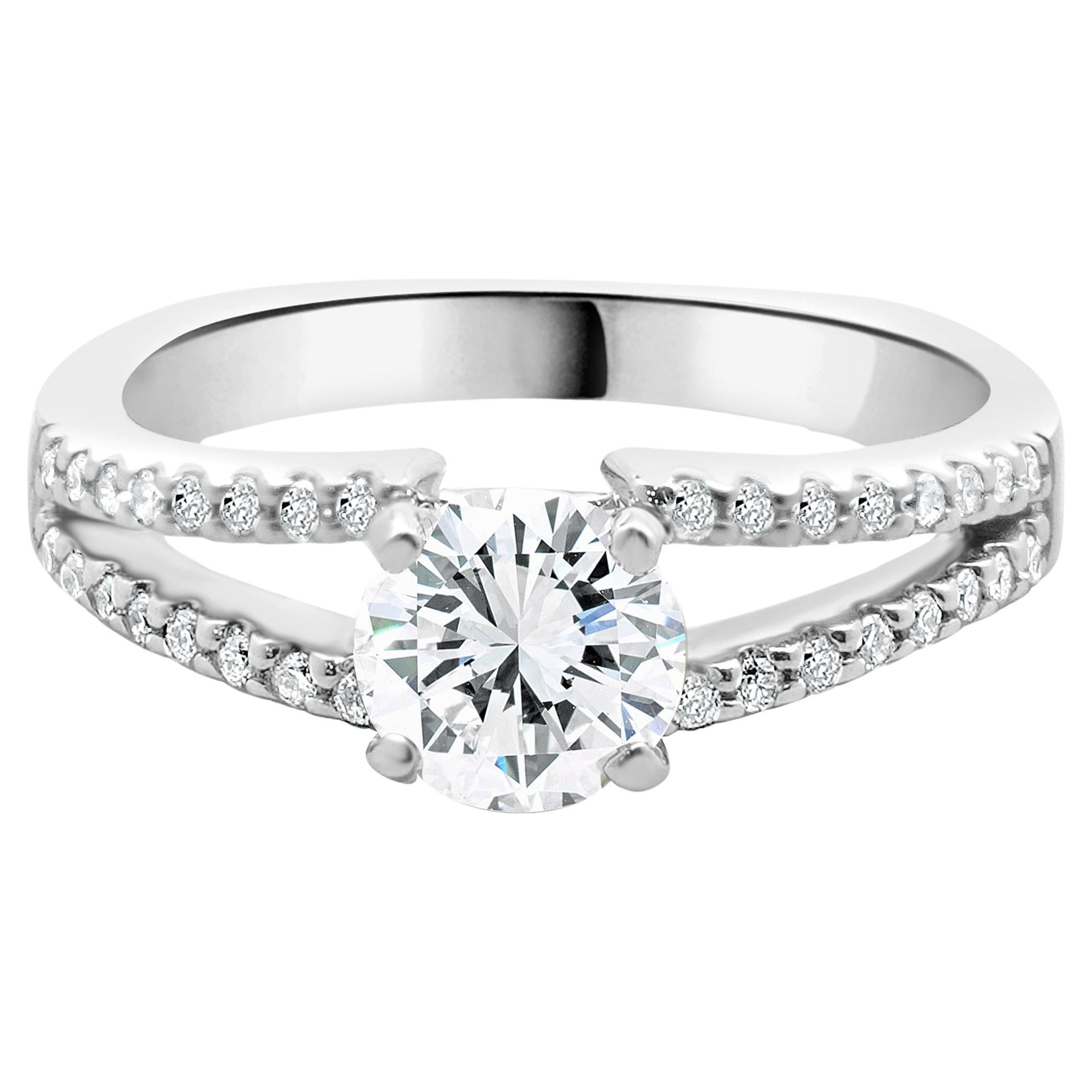 14 Karat White Gold Round Brilliant Cut Diamond Engagement Ring For Sale