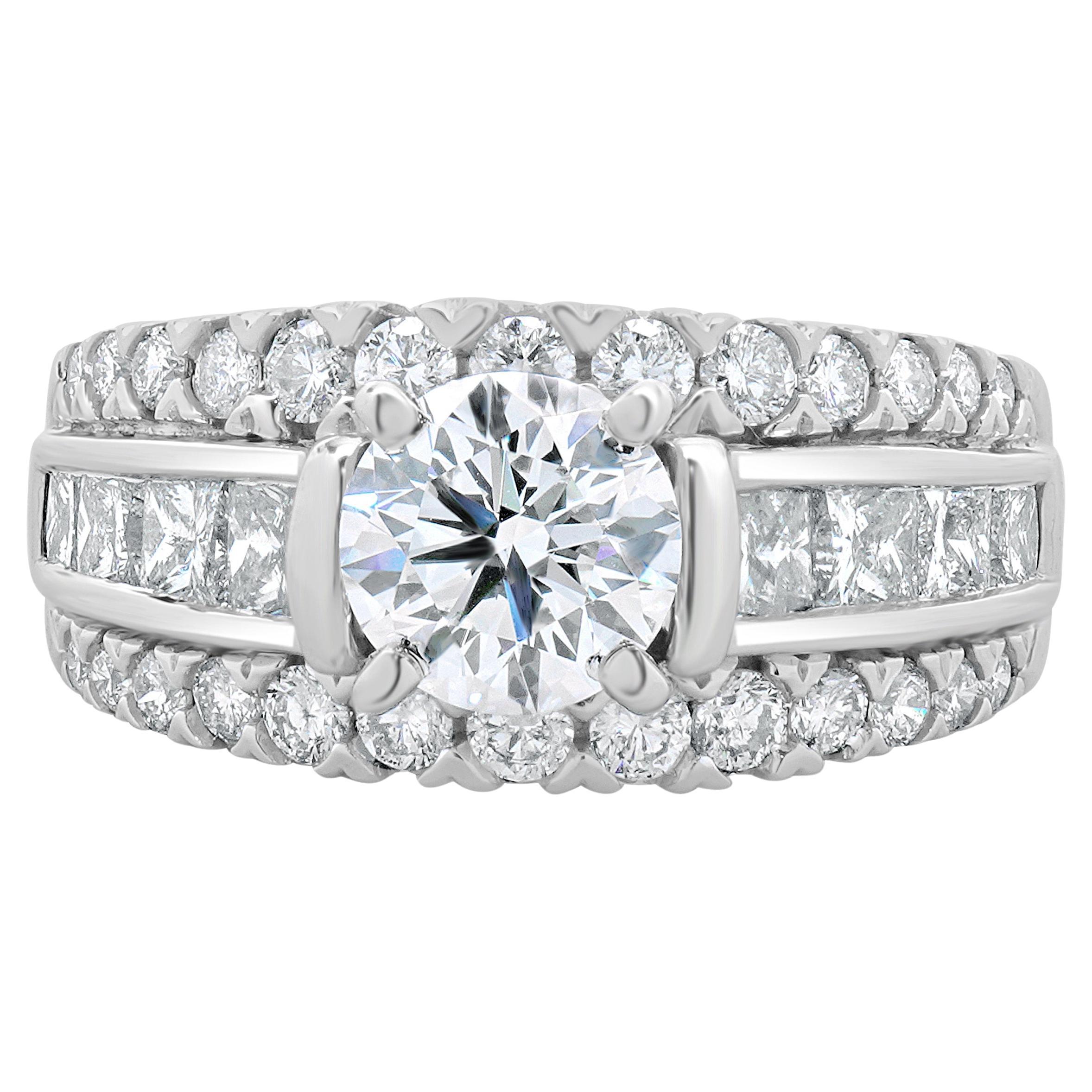 14 Karat White Gold Round Brilliant Cut Diamond Engagement Ring
