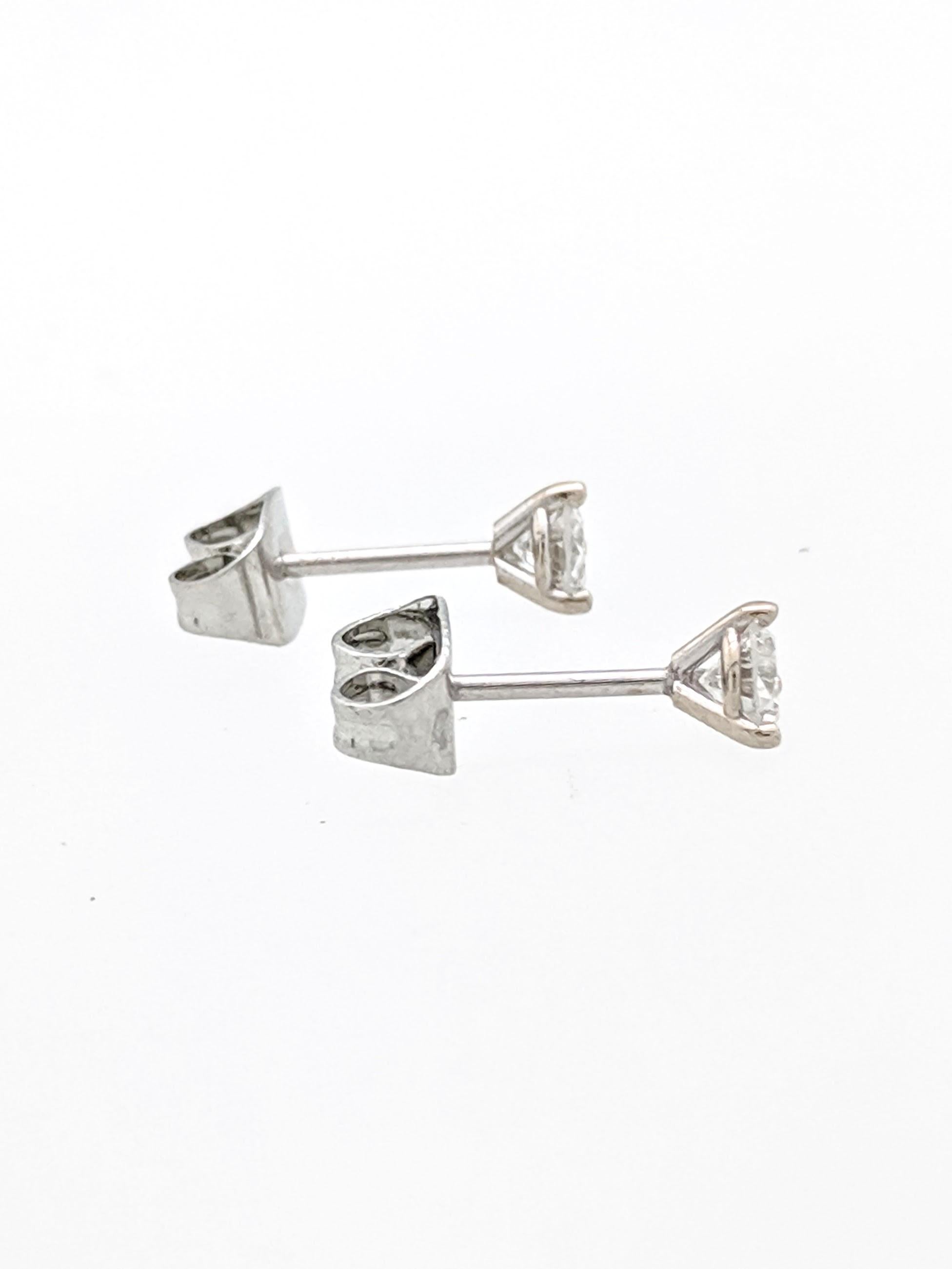 Women's or Men's 14 Karat White Gold Round Brilliant Cut Diamond Stud Earrings .30 Carat I1/H For Sale