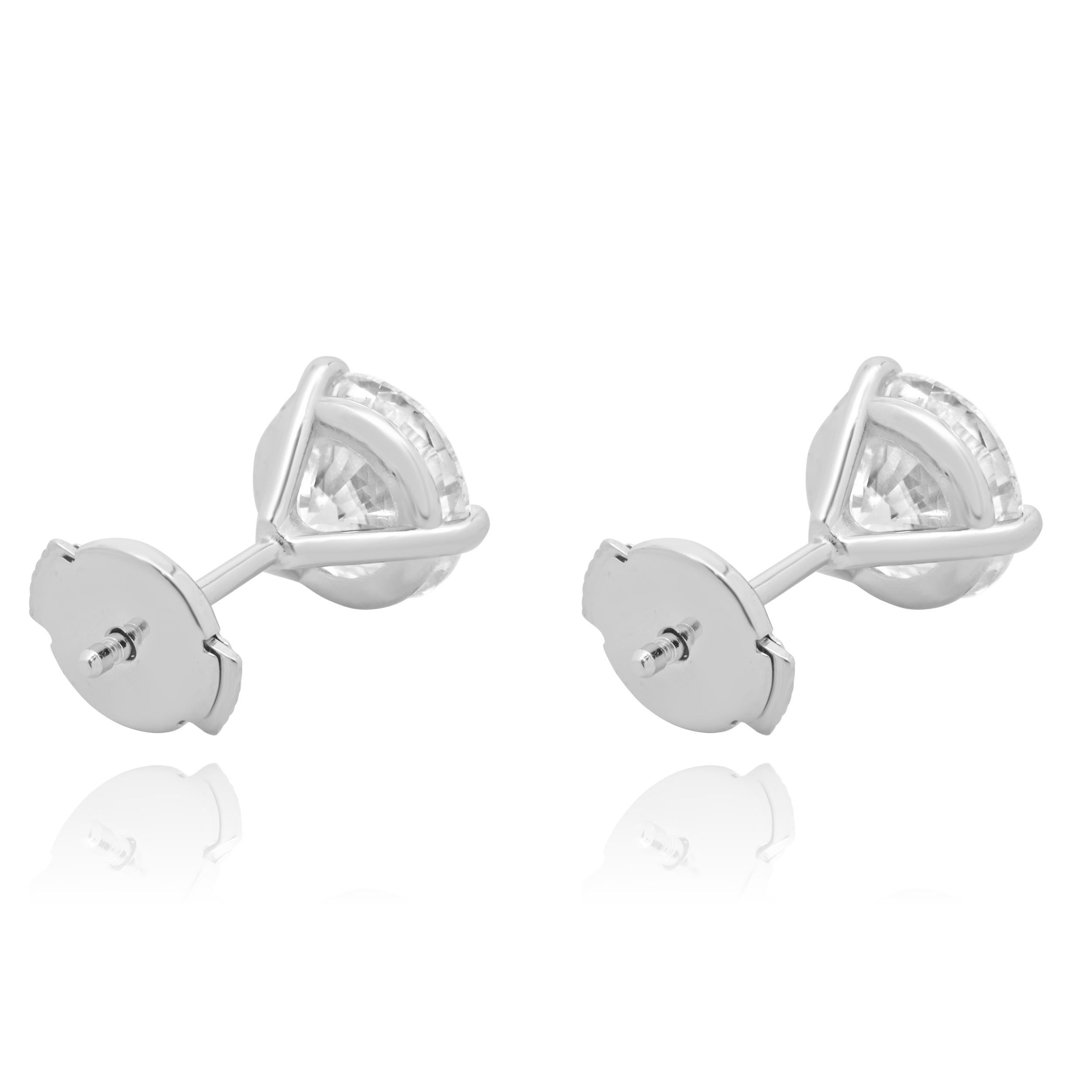 Taille ronde Clous d'oreilles en or blanc 14 carats avec diamants taille brillant rond en vente