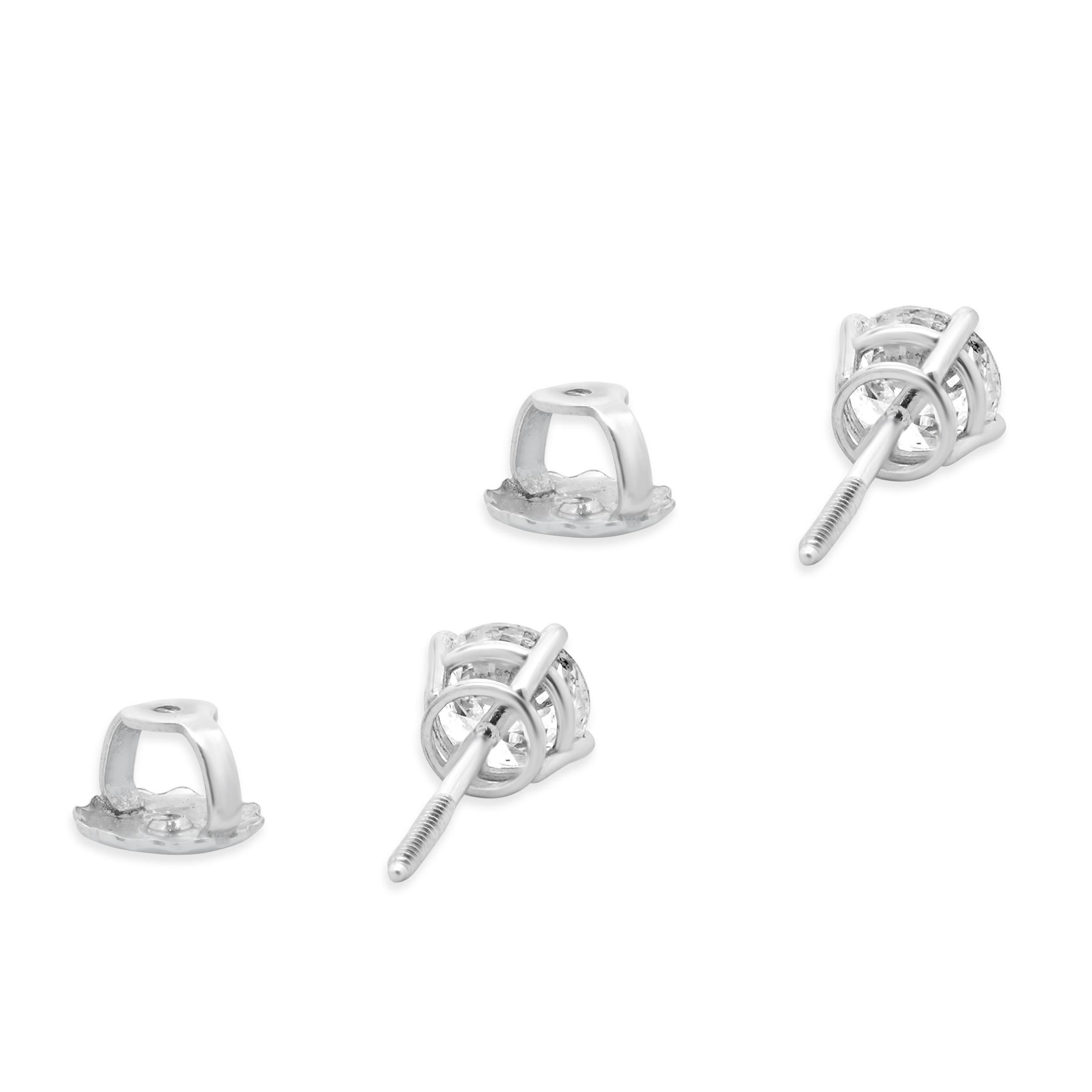 Clous d'oreilles en or blanc 14 carats avec diamants taille brillant rond Excellent état - En vente à Scottsdale, AZ