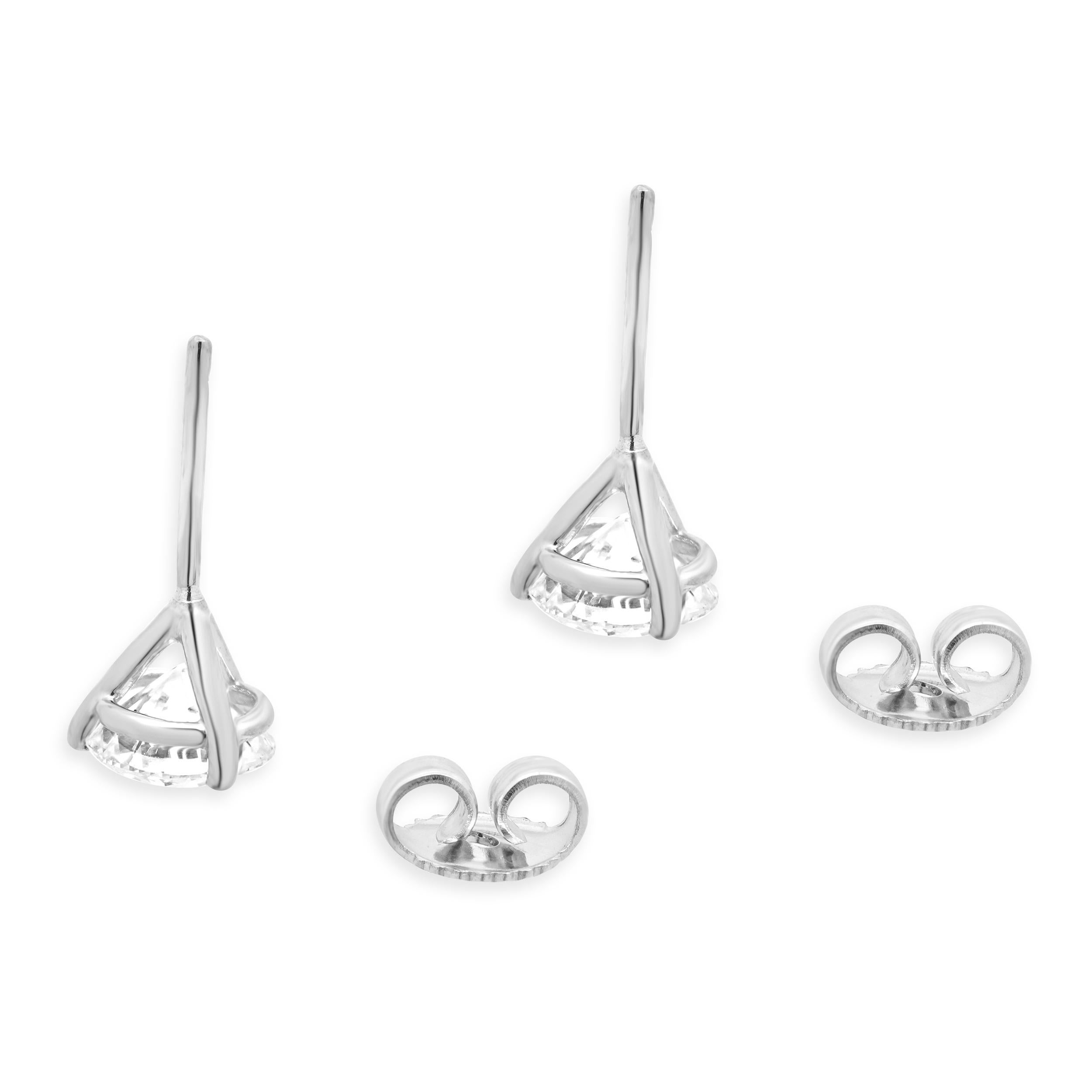 Clous d'oreilles en or blanc 14 carats avec diamants taille brillant rond Excellent état - En vente à Scottsdale, AZ