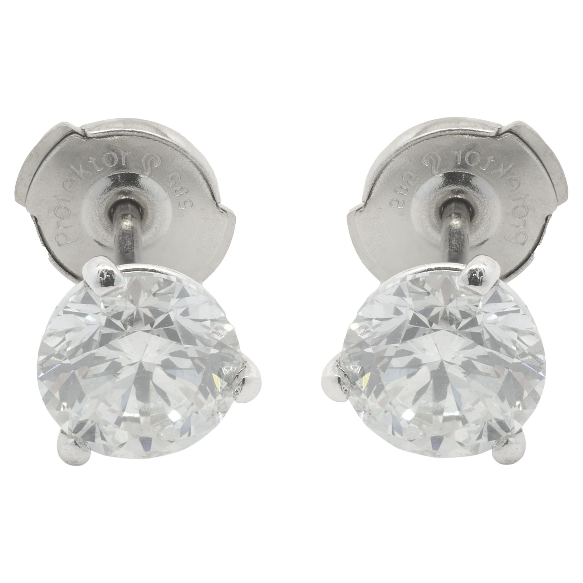 14 Karat Weißgold Ohrstecker mit rundem Diamant im Brillantschliff