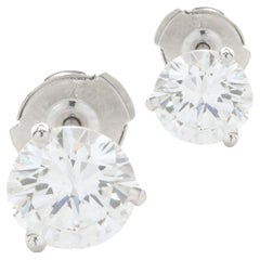 14 Karat White Gold Round Brilliant Cut Diamond Stud Earrings