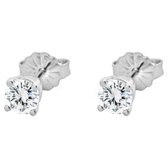 14 Karat Weißgold Ohrstecker mit rundem Diamanten im Brillantschliff
