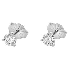 14 Karat Weißgold Ohrstecker mit rundem Diamanten im Brillantschliff