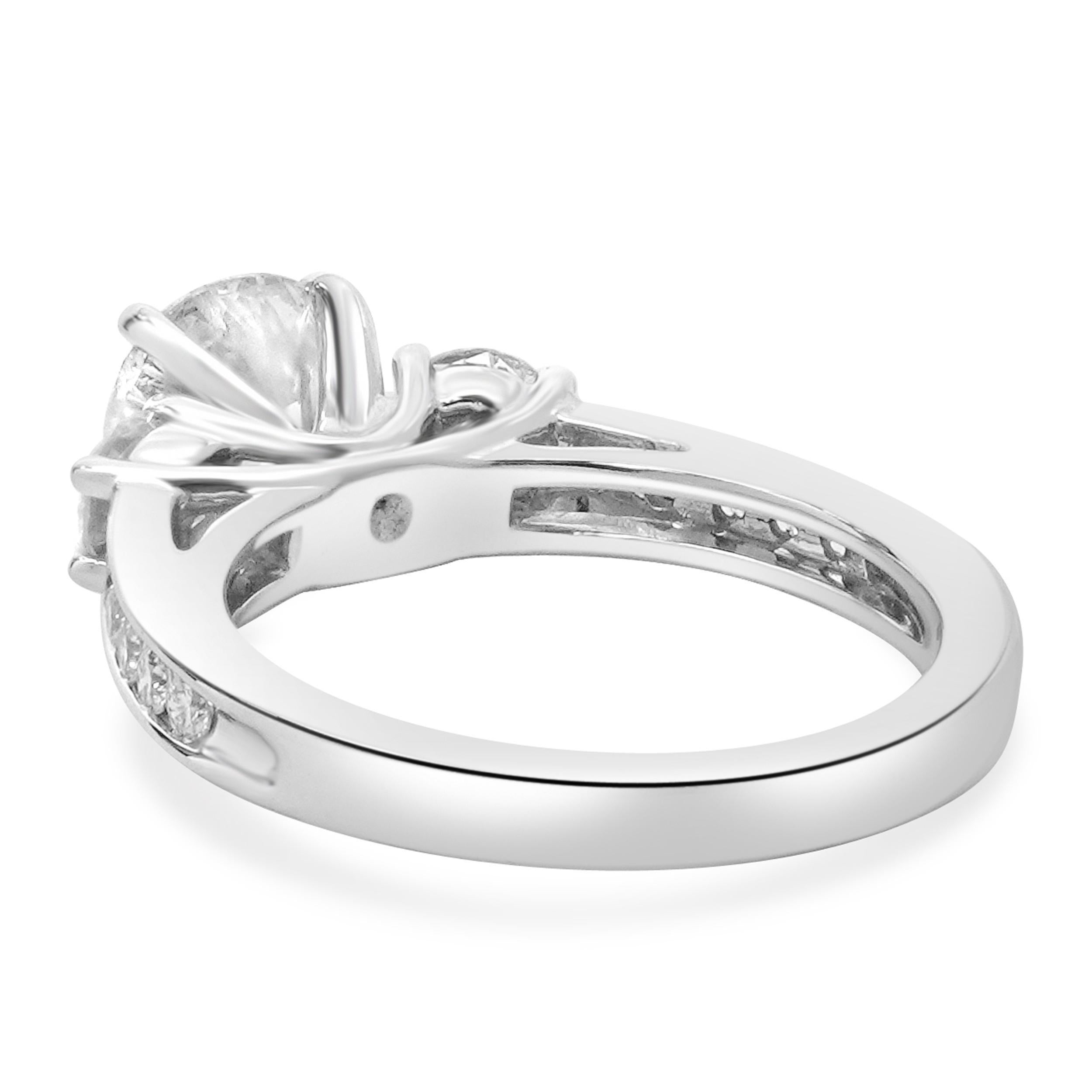 14 Karat White Gold Round Brilliant Cut Three Stone Diamond Engagement Ring In Excellent Condition For Sale In Scottsdale, AZ