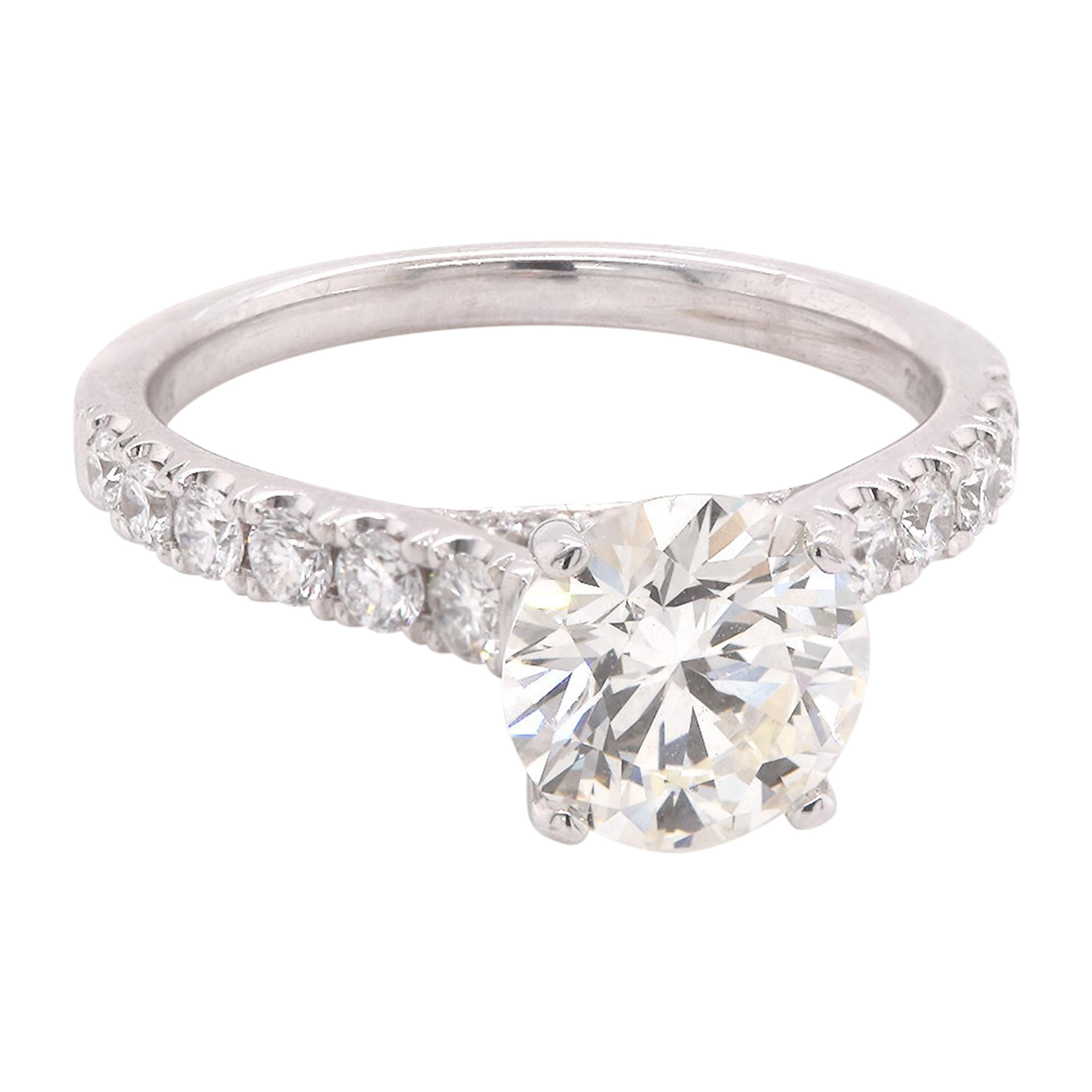 14 Karat White Gold Round Brilliant Diamond Engagement Ring For Sale