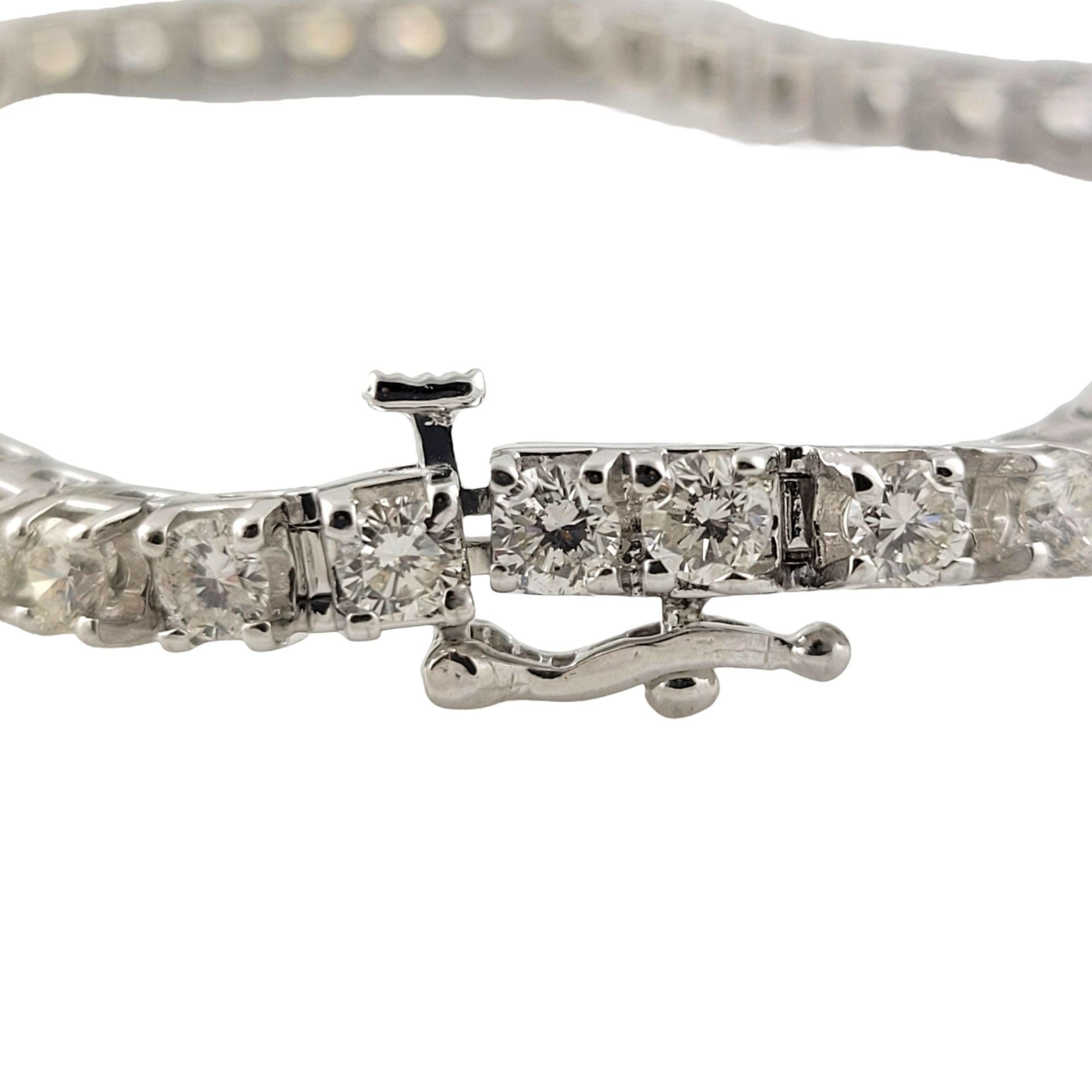 Taille ronde Bracelet tennis en or blanc 14 carats avec diamants ronds et brillants de 7 carats. en vente